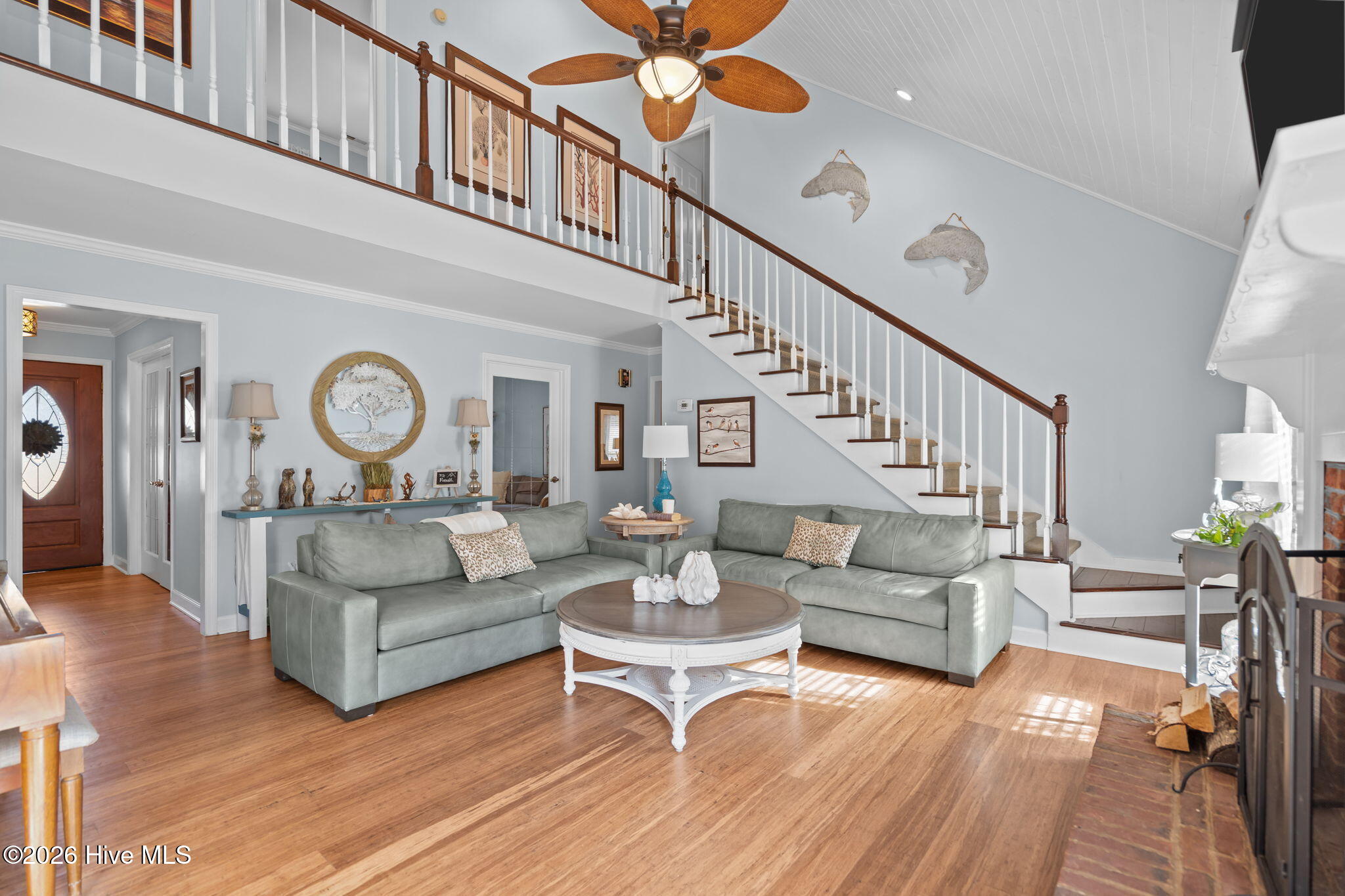 100552637 | Photo 11