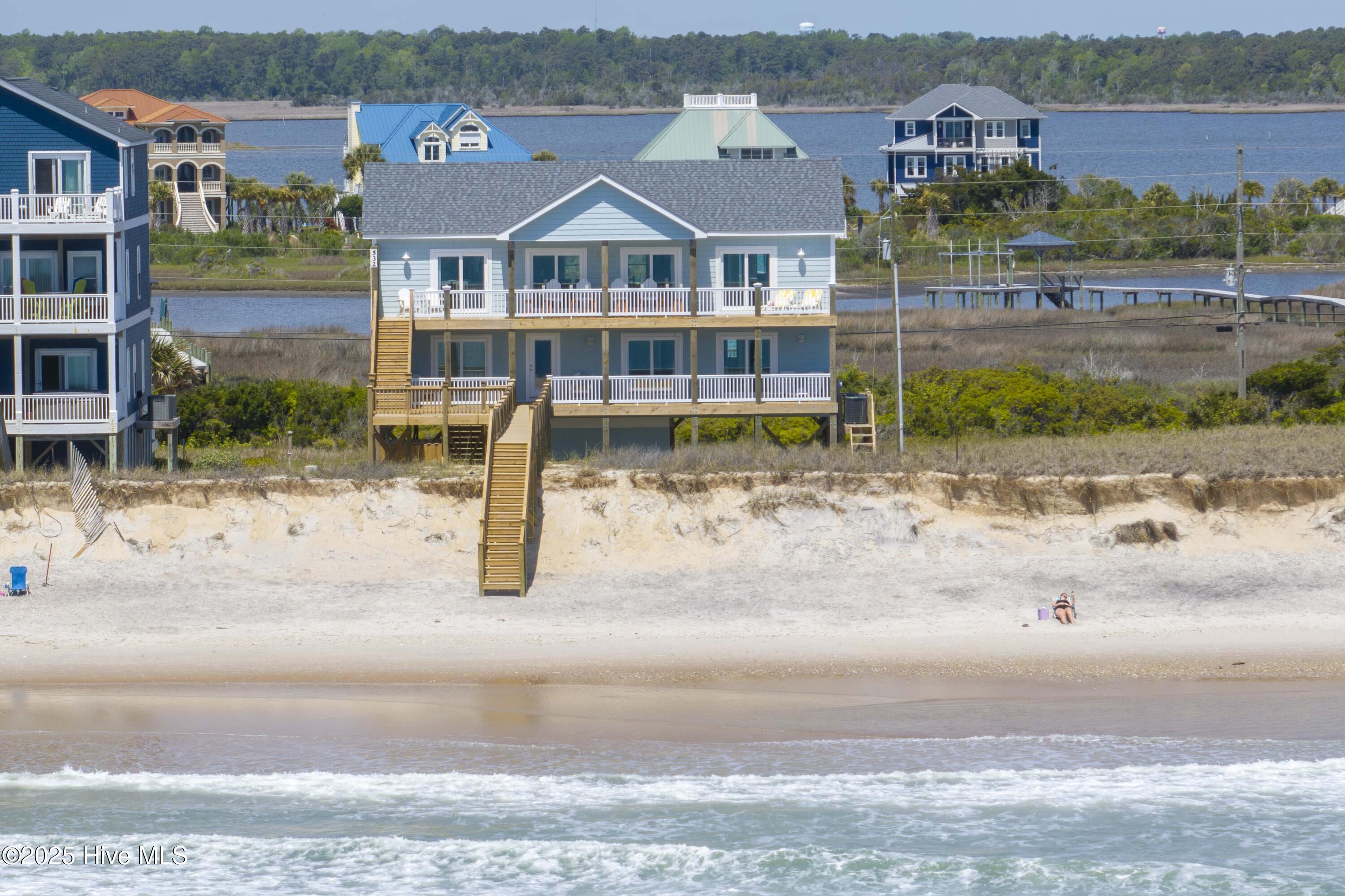 100522890 | Photo 64