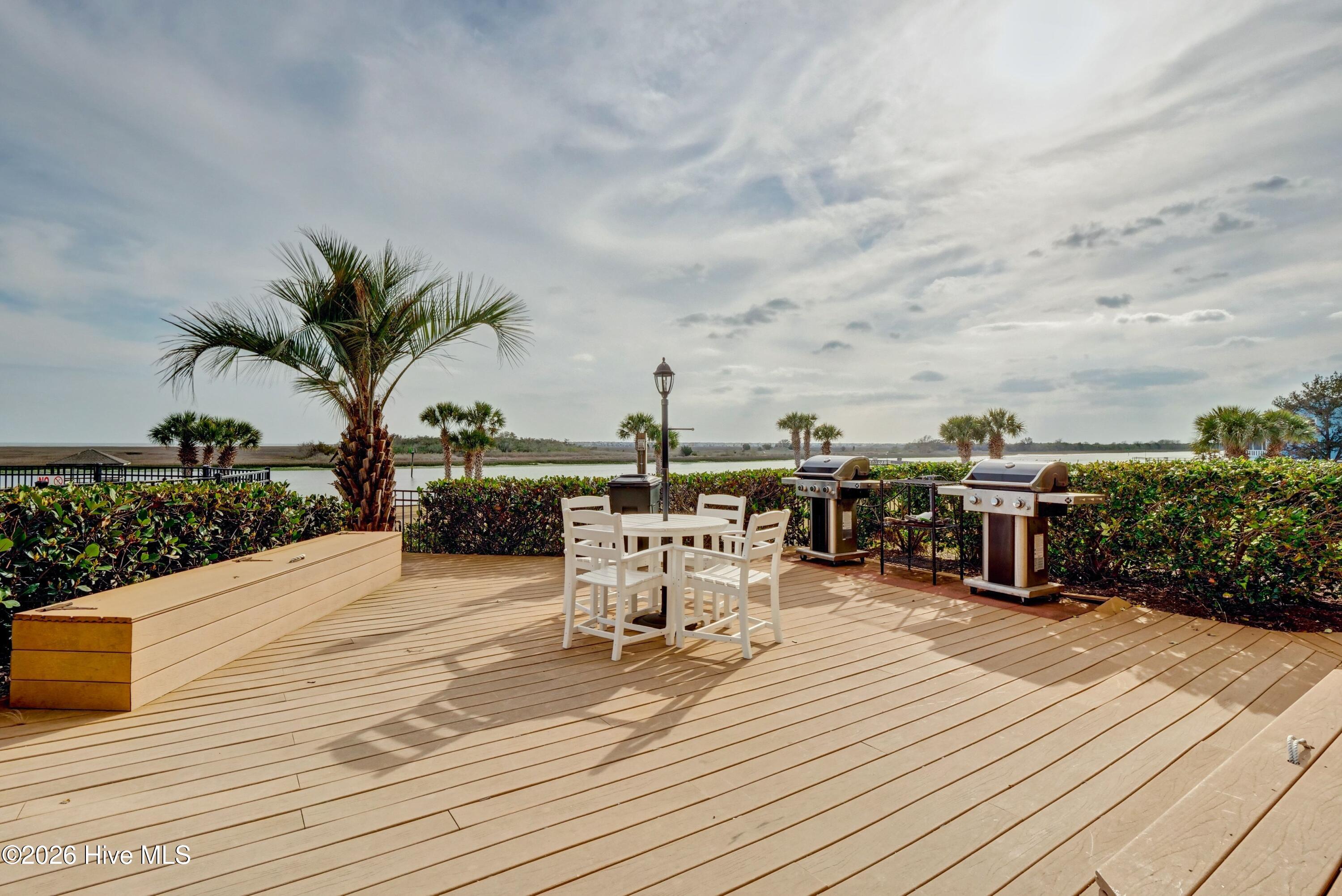 100556994 | Photo 40