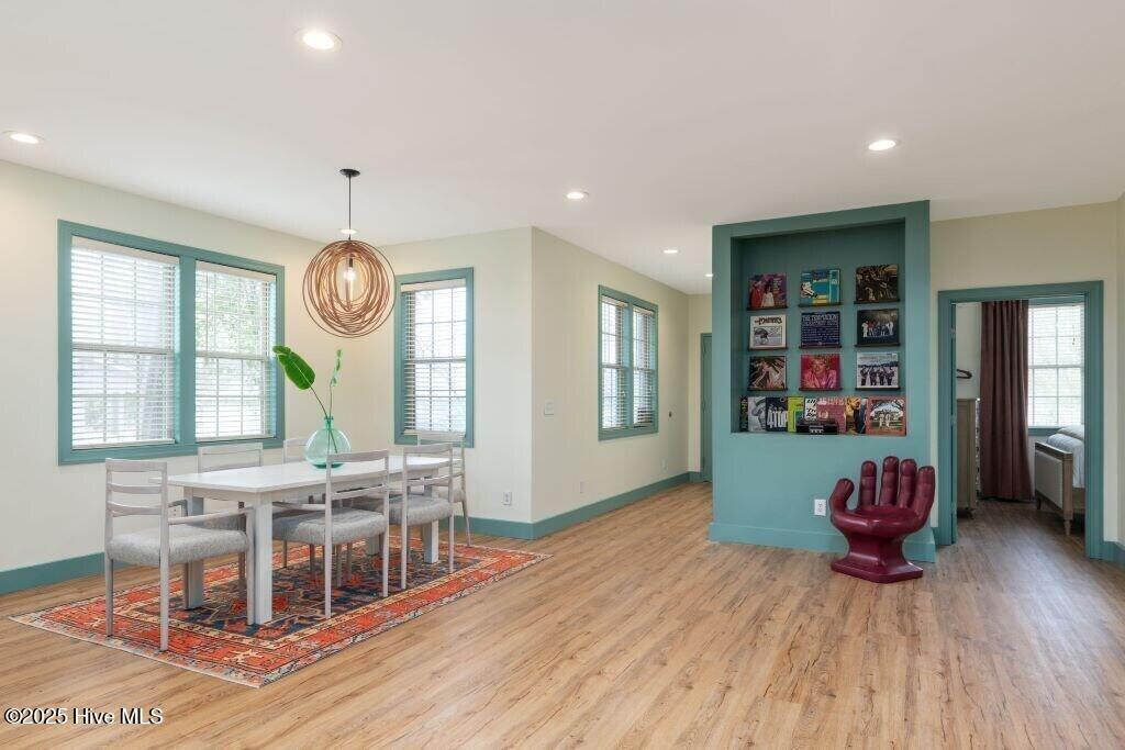 100541868 | Photo 27