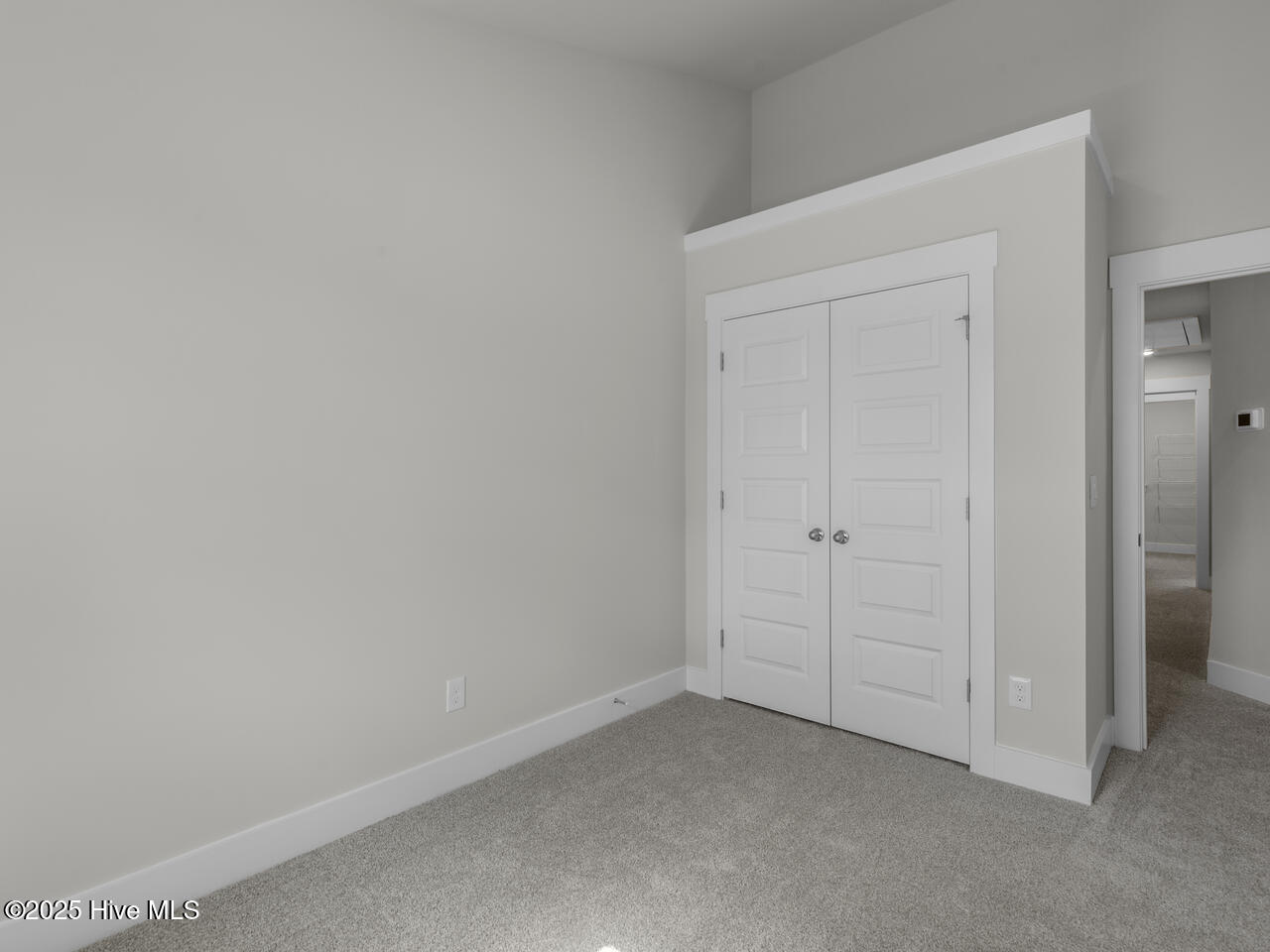 100508458 | Photo 27