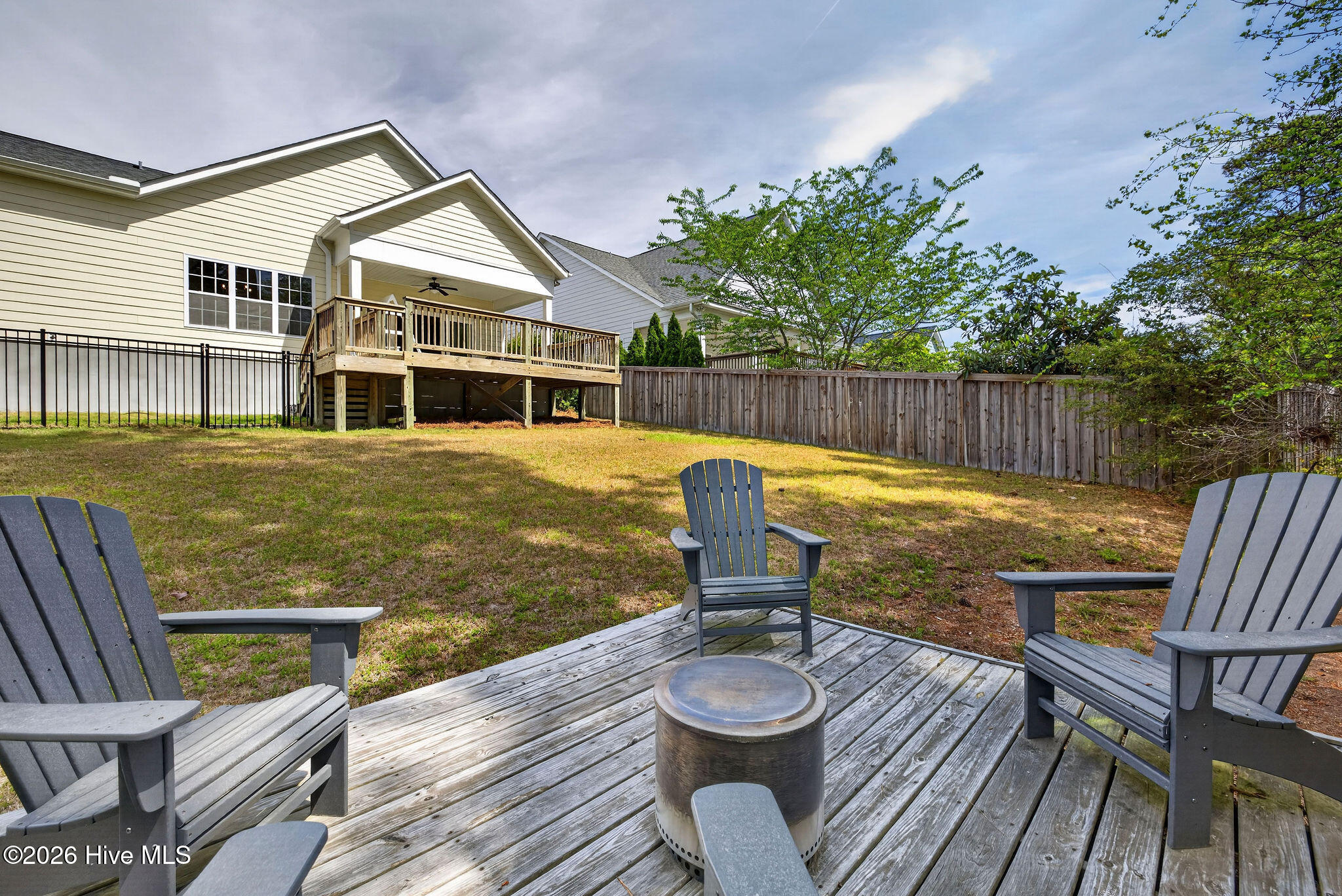 100567052 | Photo 47