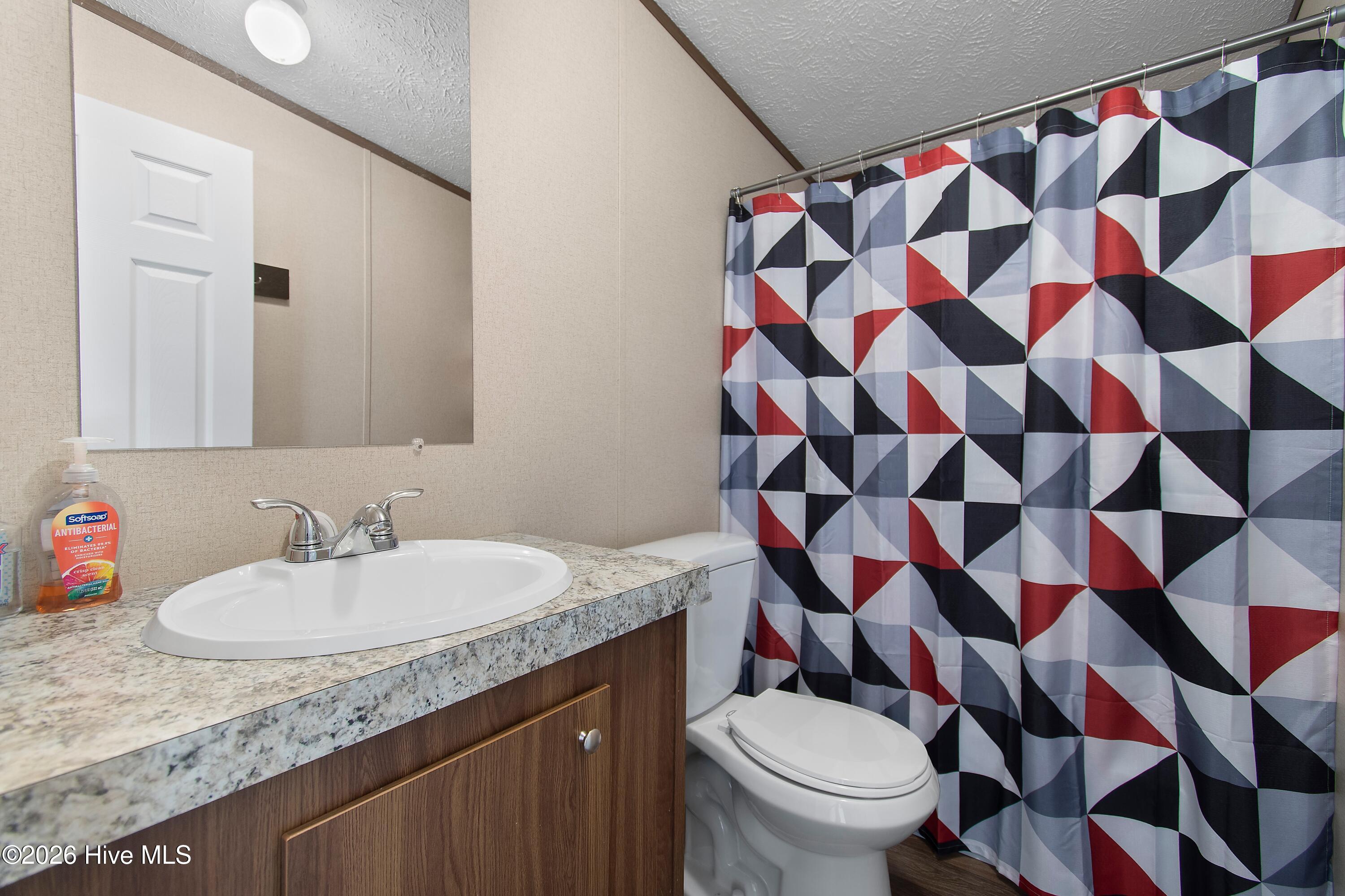 100563452 | Photo 20