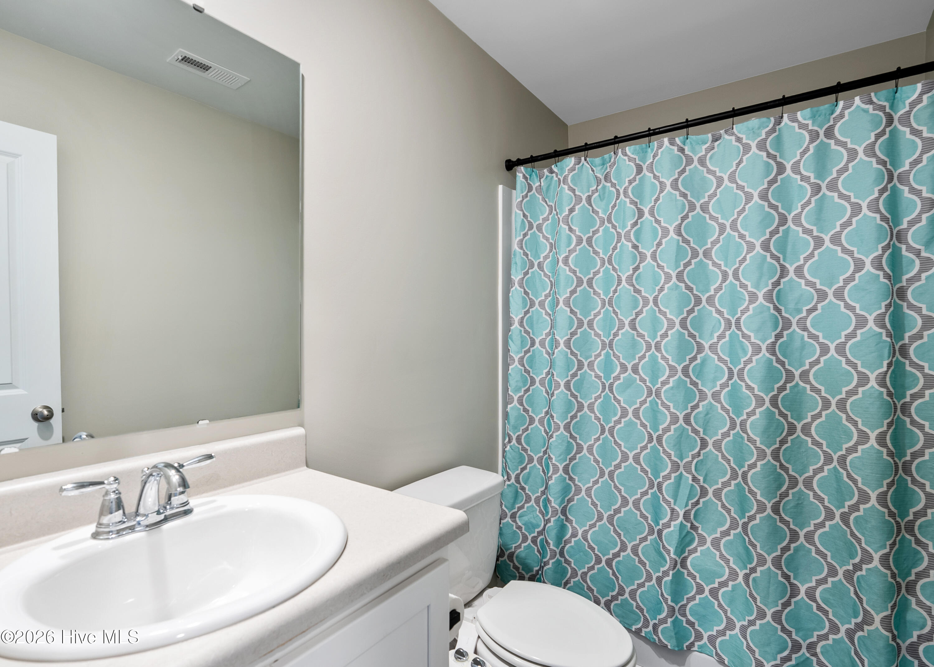 100550400 | Photo 28