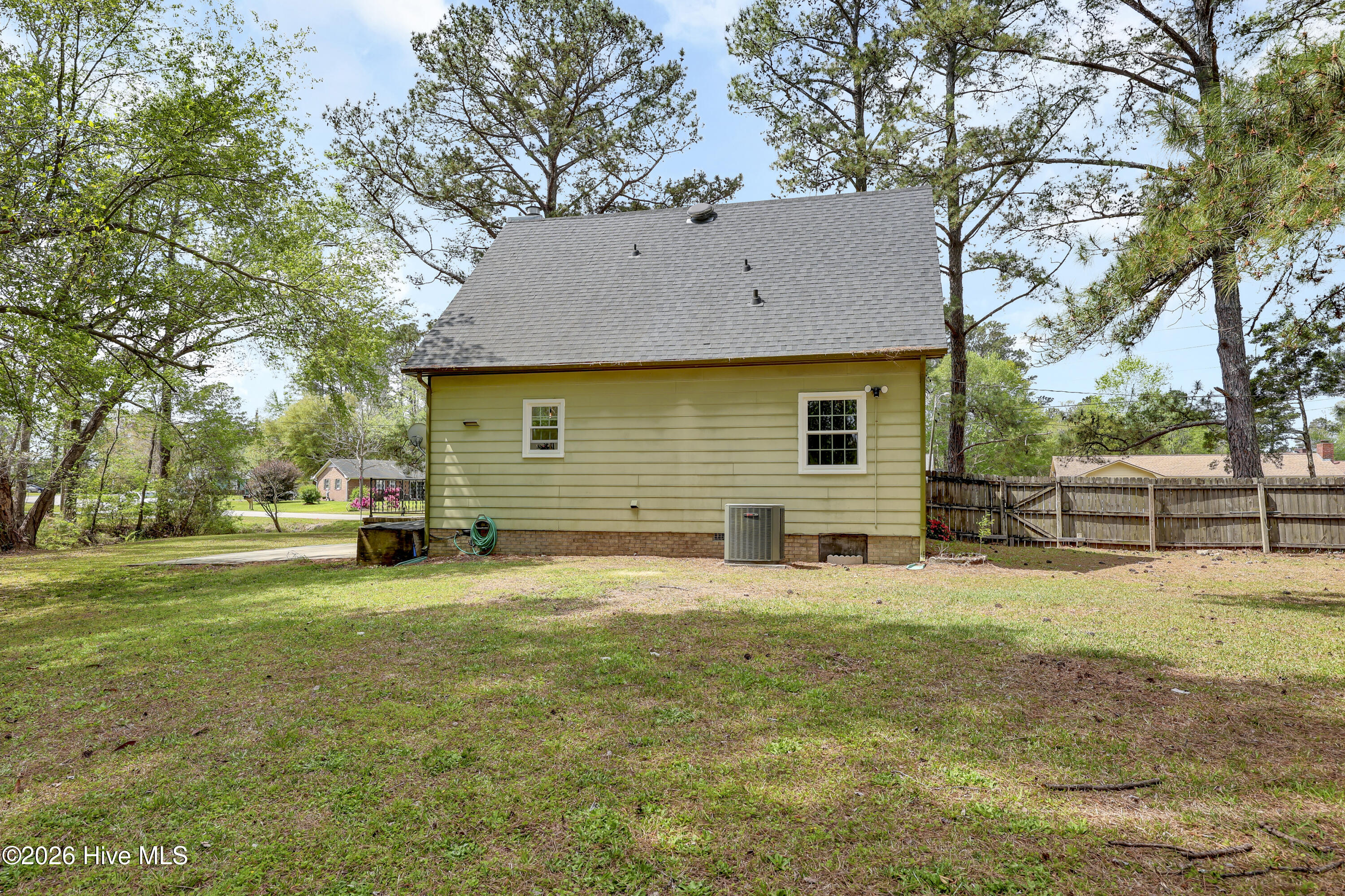 100564655 | Photo 31