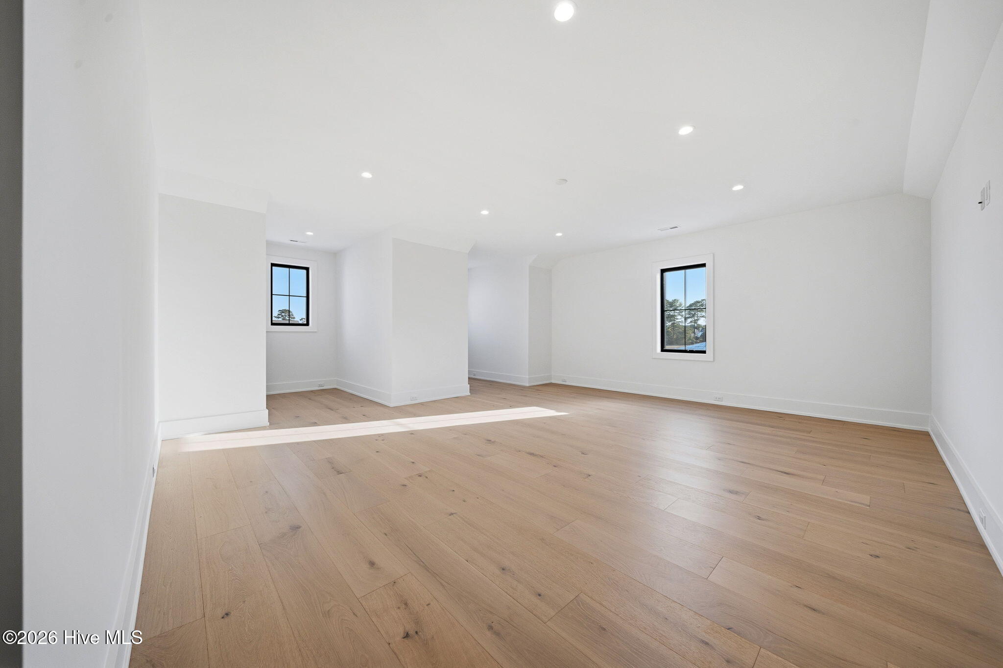 100500065 | Photo 65