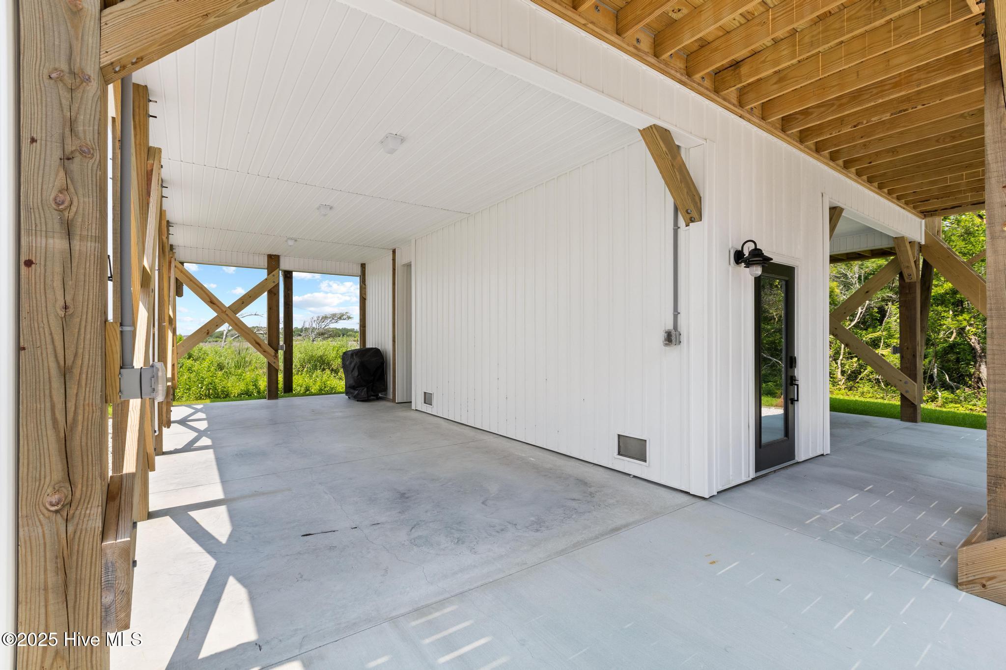 100511238 | Photo 58