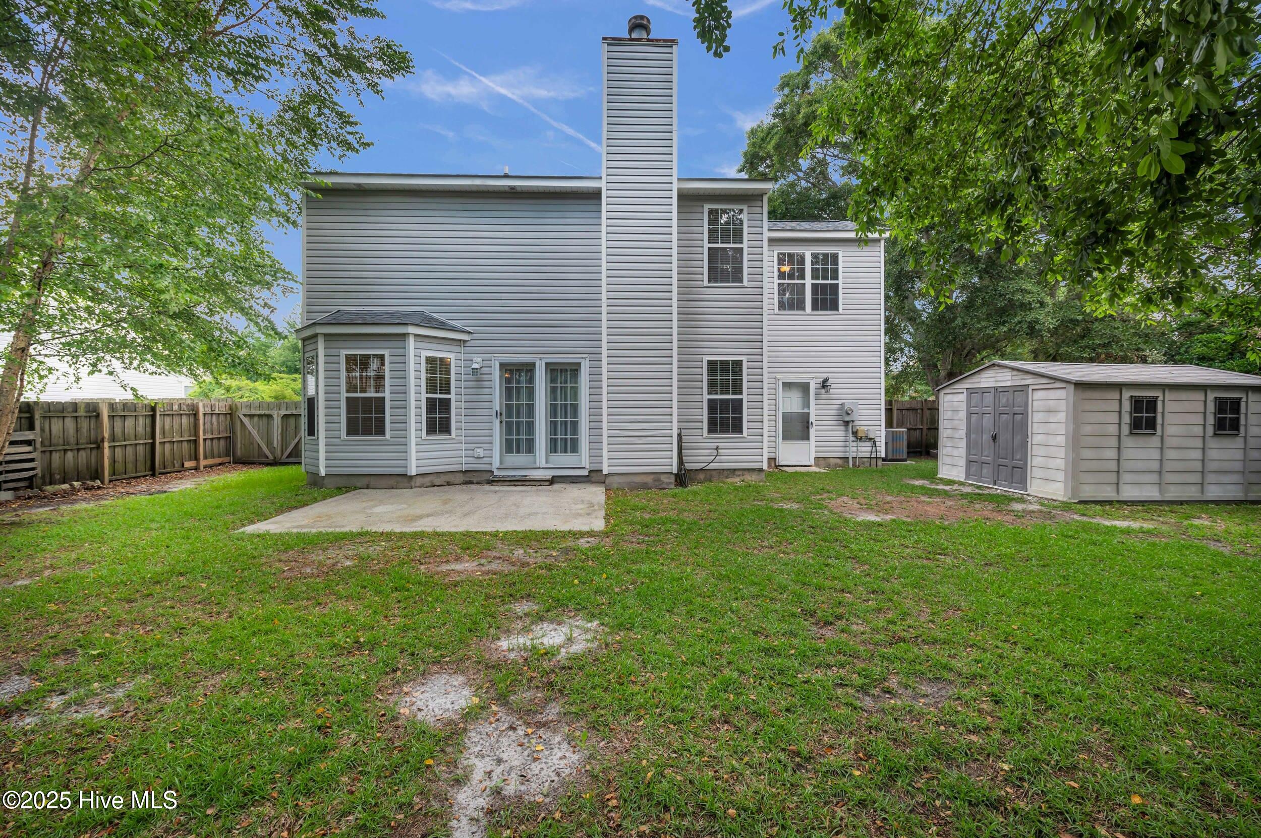 100532277 | Photo 46