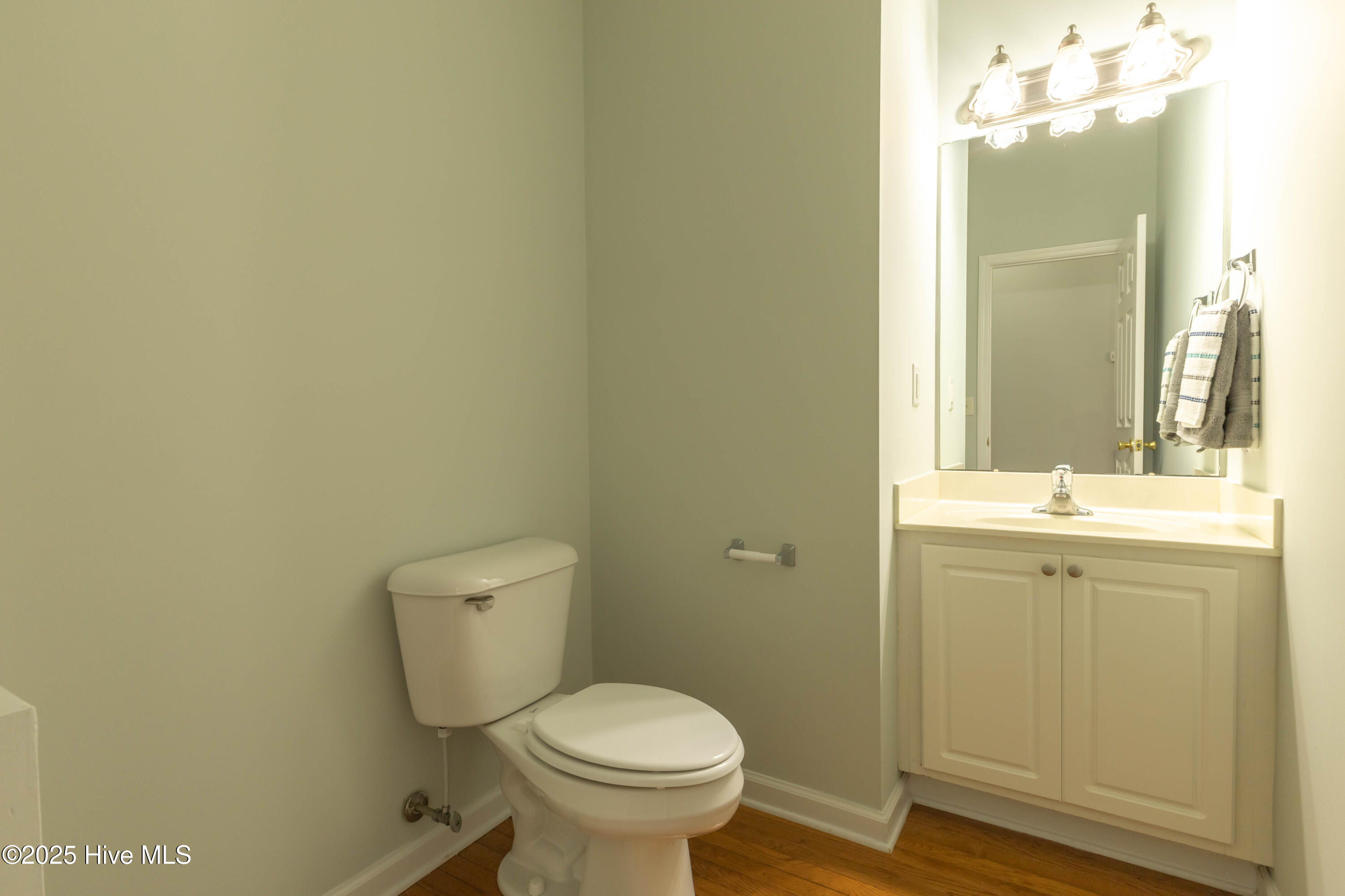 100534088 | Photo 21