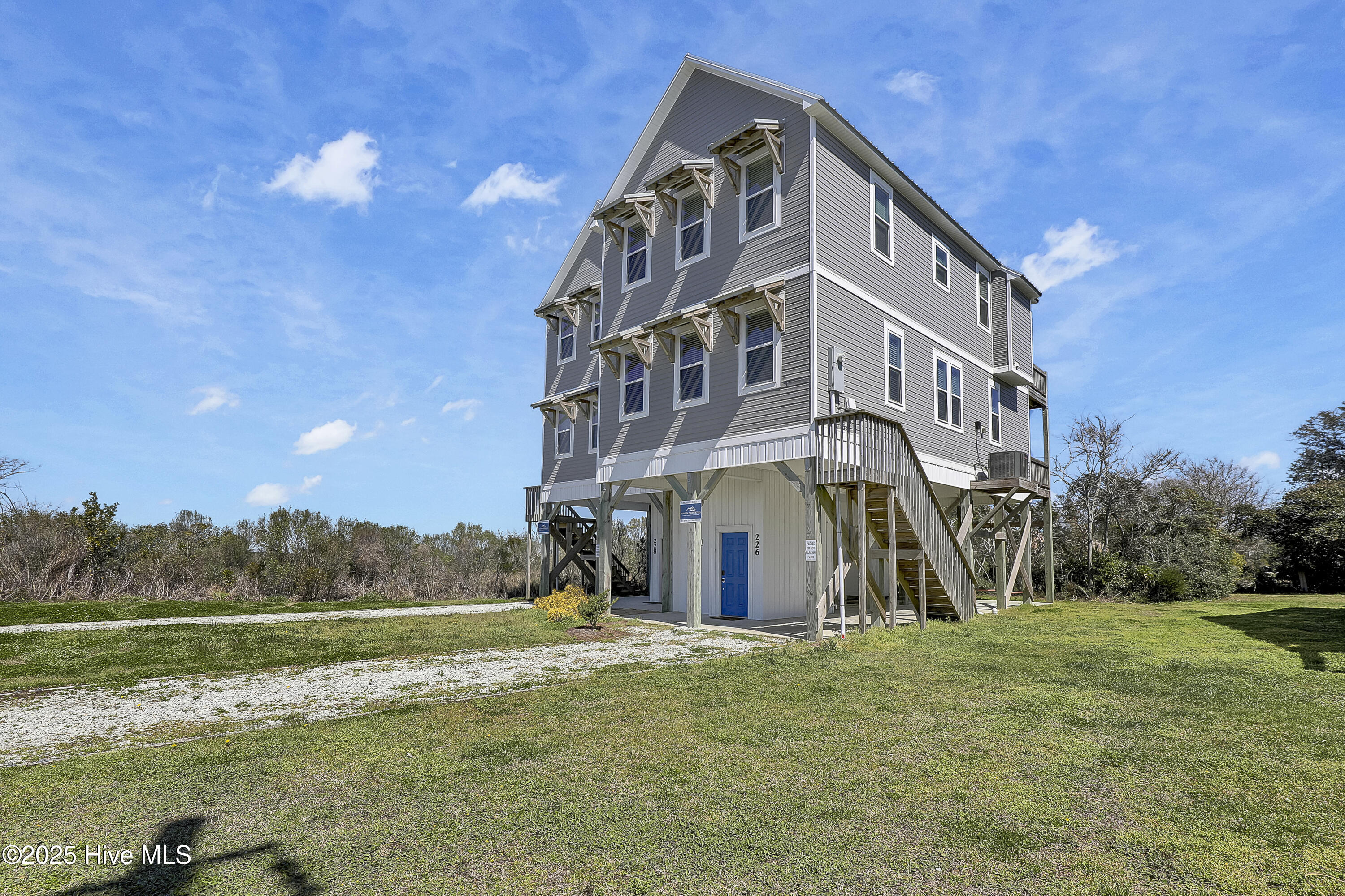 100523798 | Photo 39