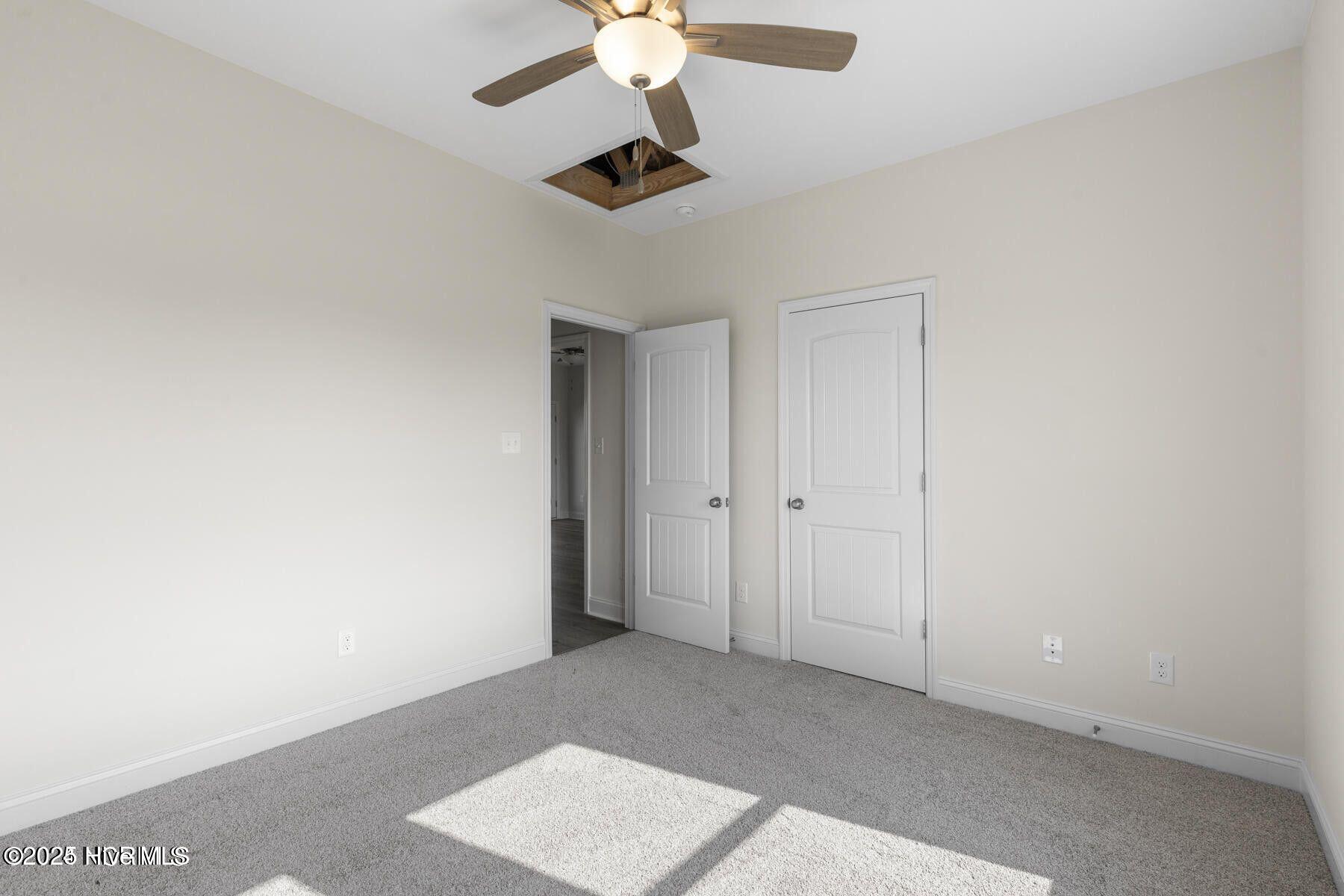 100541330 | Photo 23