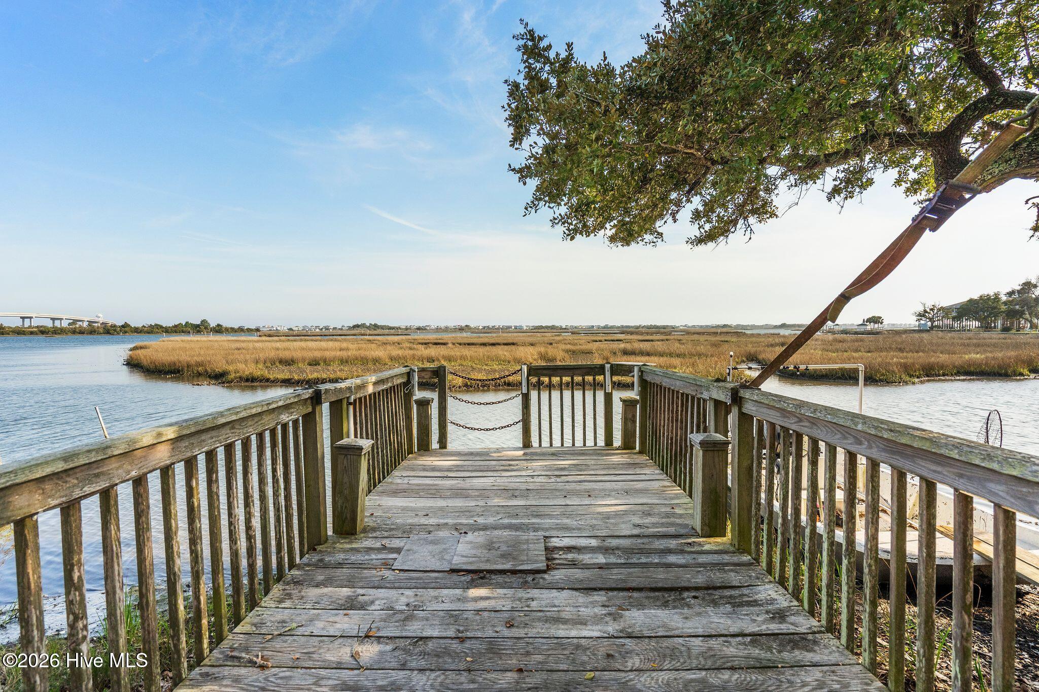 100560108 | Photo 28