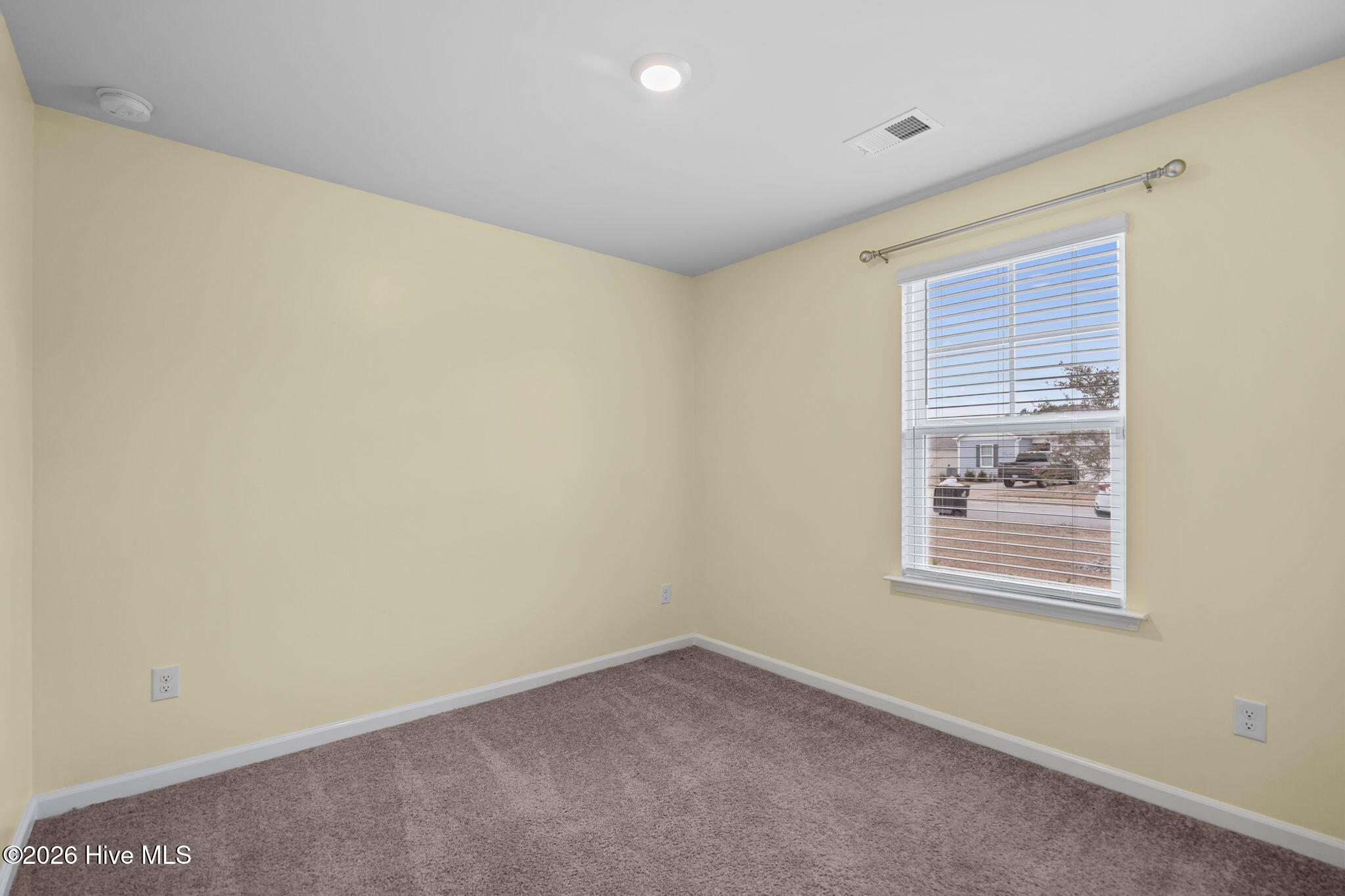 100555354 | Photo 17