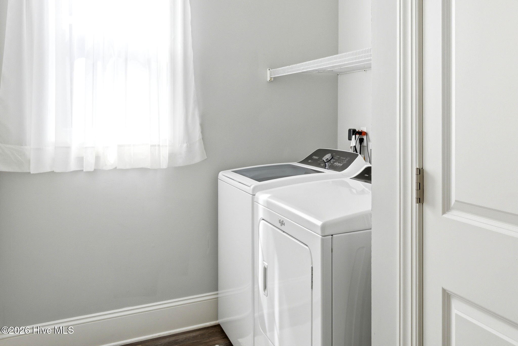 100566822 | Photo 45