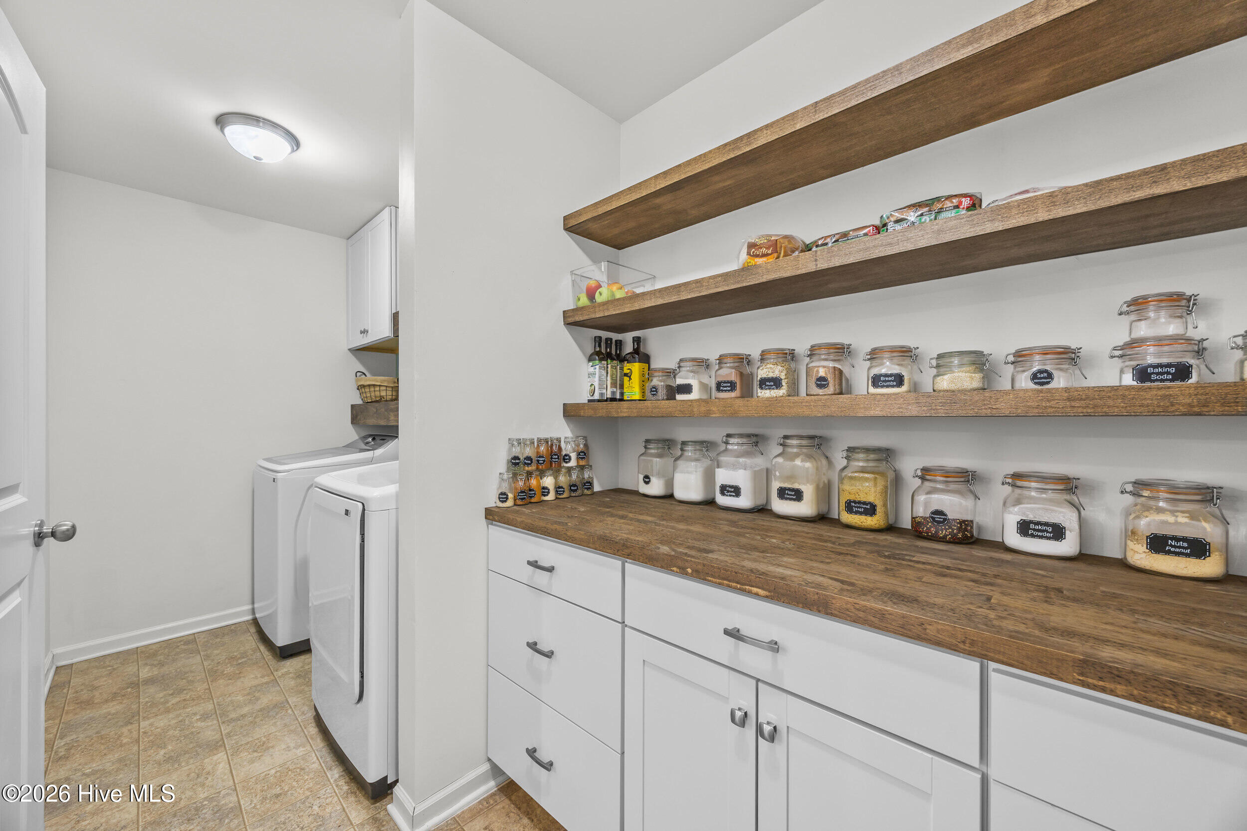 100552487 | Photo 22