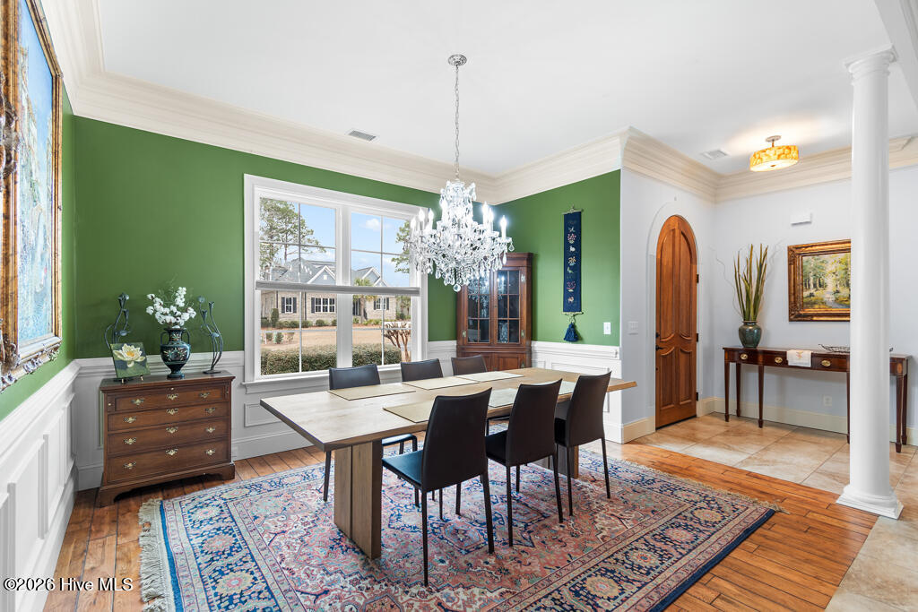 100558482 | Photo 22