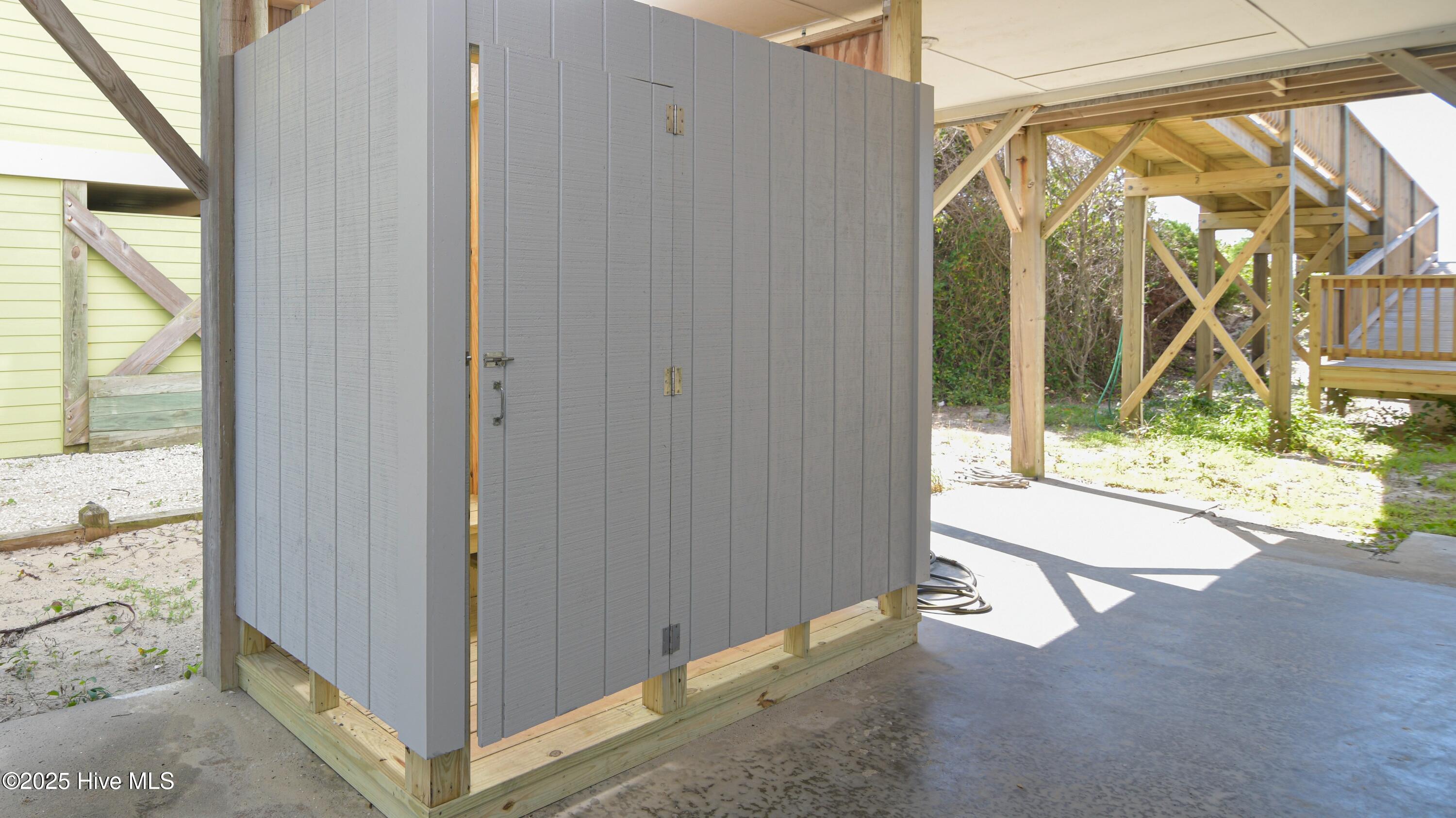 100551160 | Photo 24