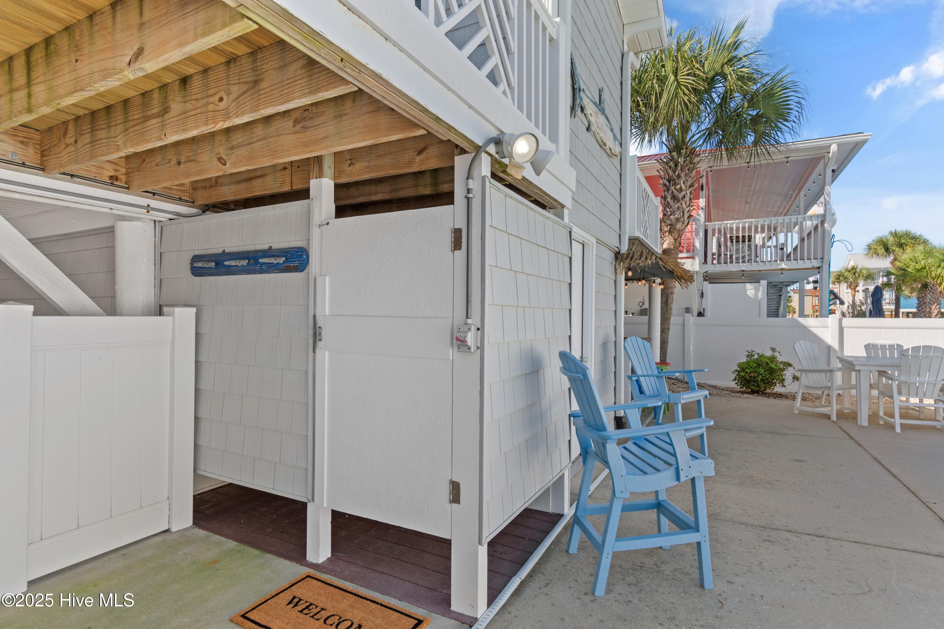 100535227 | Photo 39