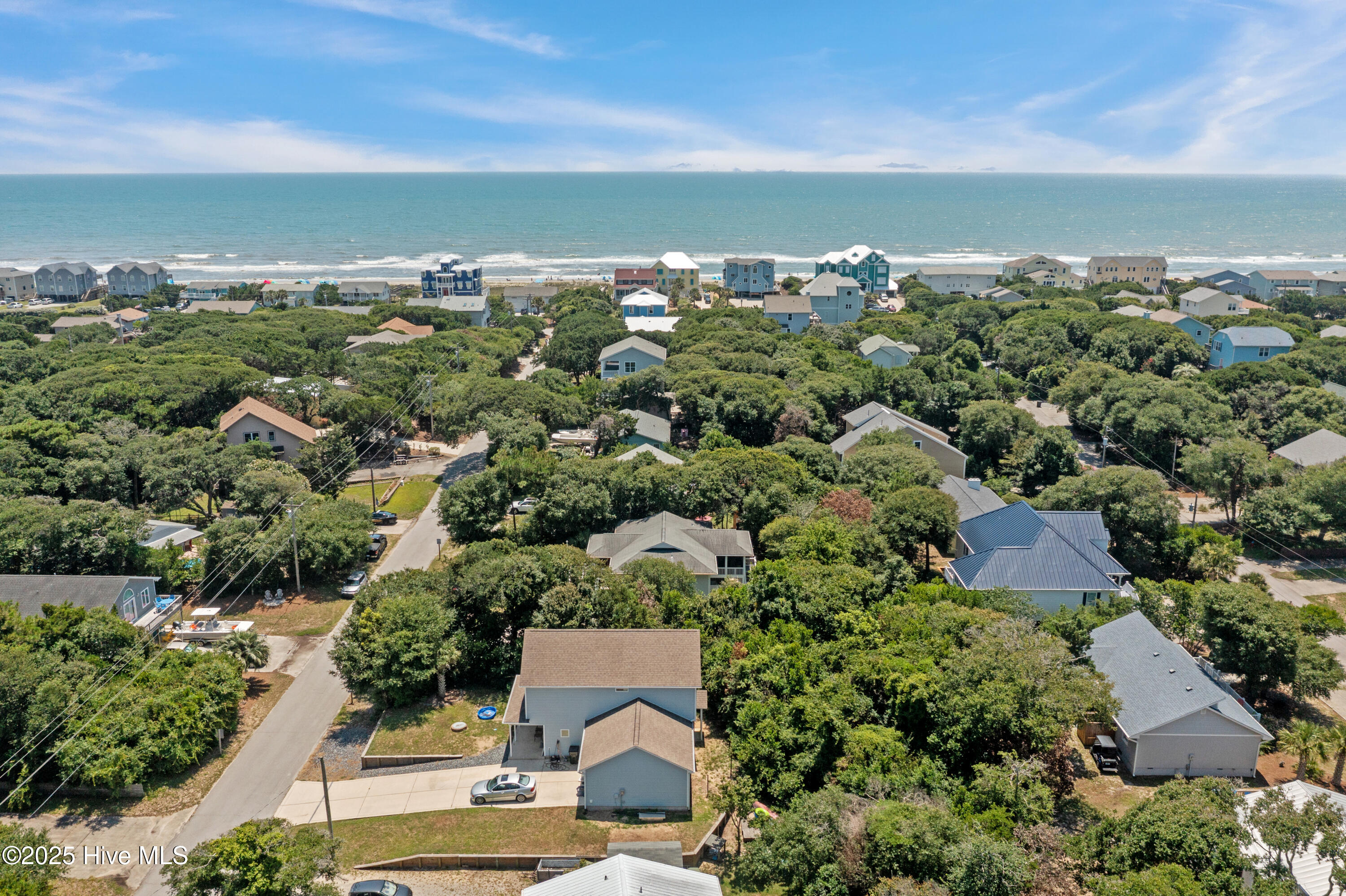 100559925 | Photo 42