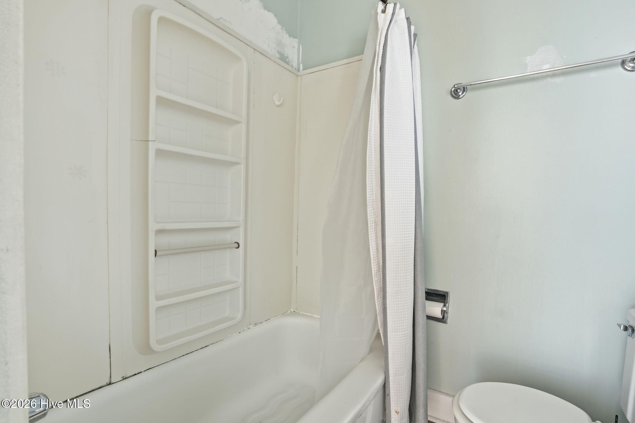 100557013 | Photo 19