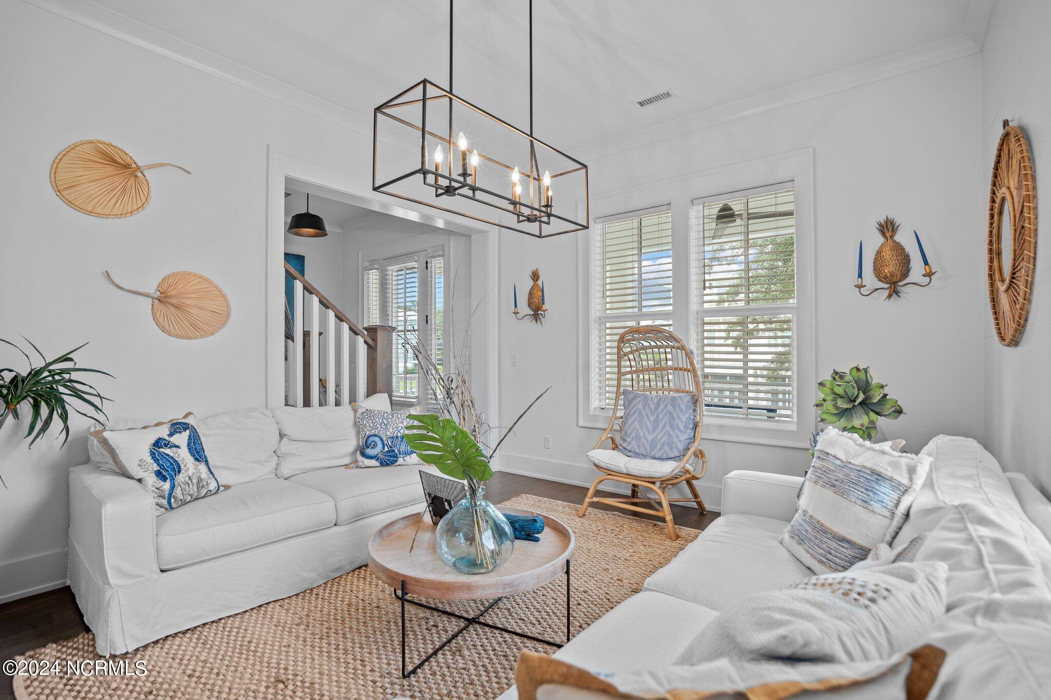 100556324 | Photo 16