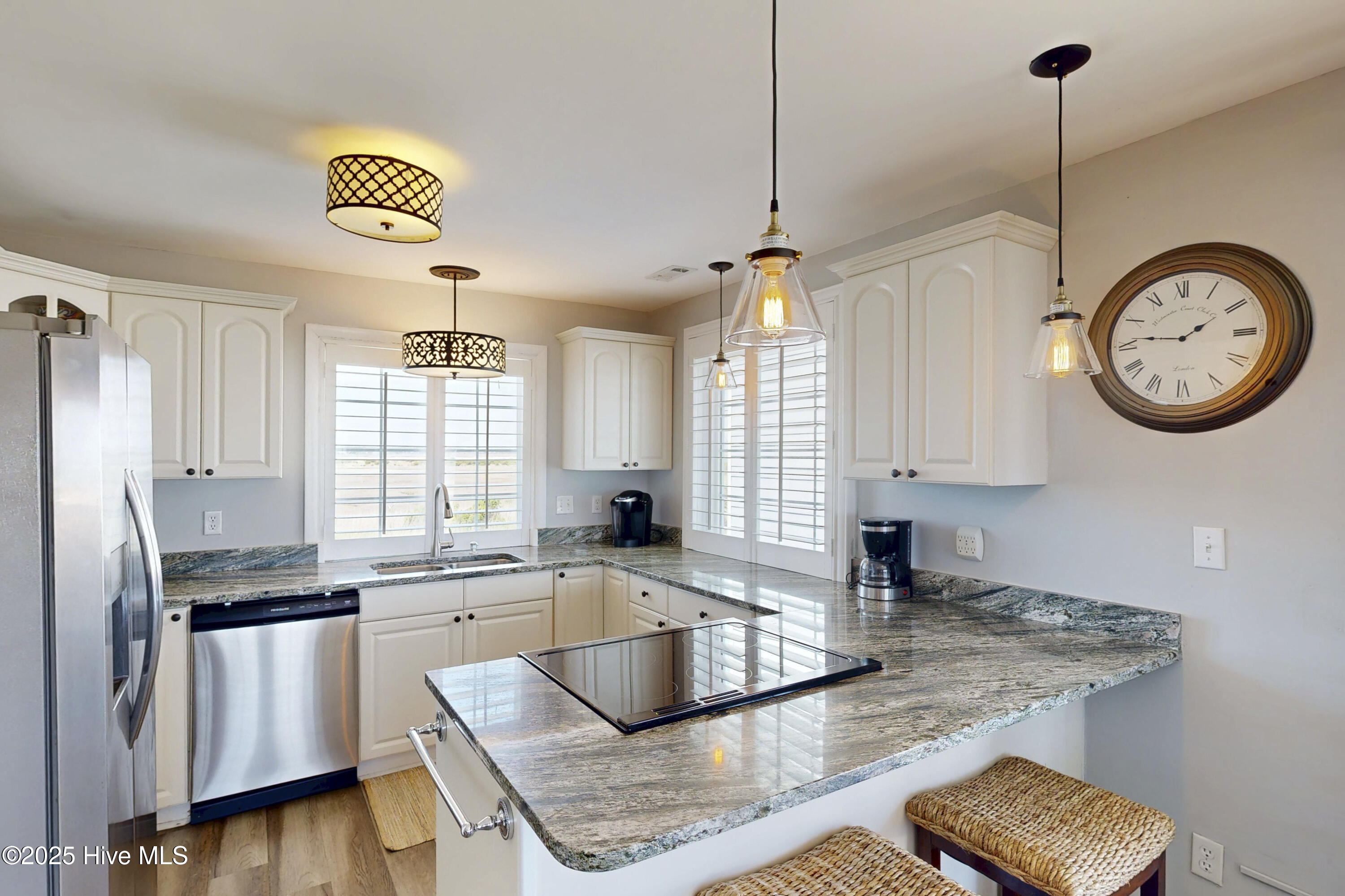 3938 River Road, North Topsail Beach, NC 28460 – photo 20: 3938 River Road - Interior - Edited_37