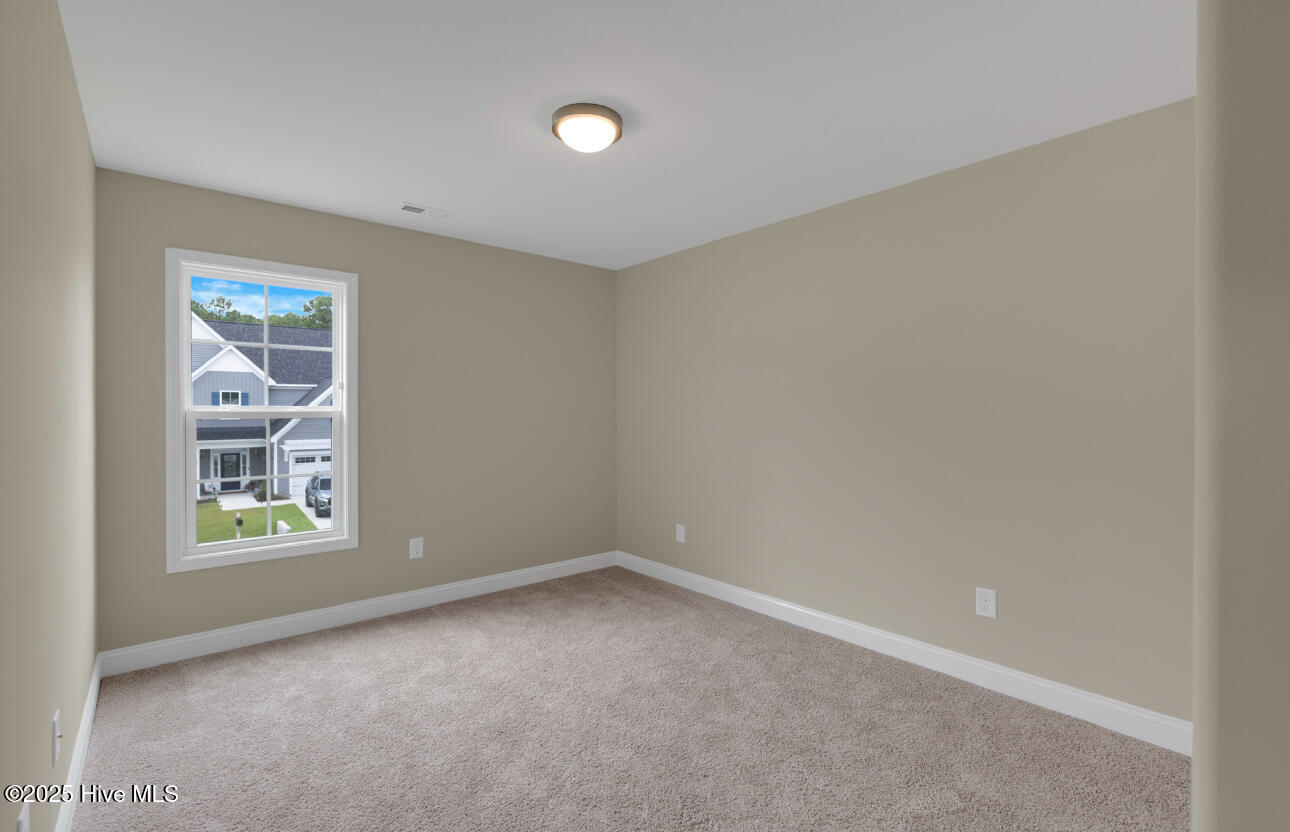 100483735 | Photo 29