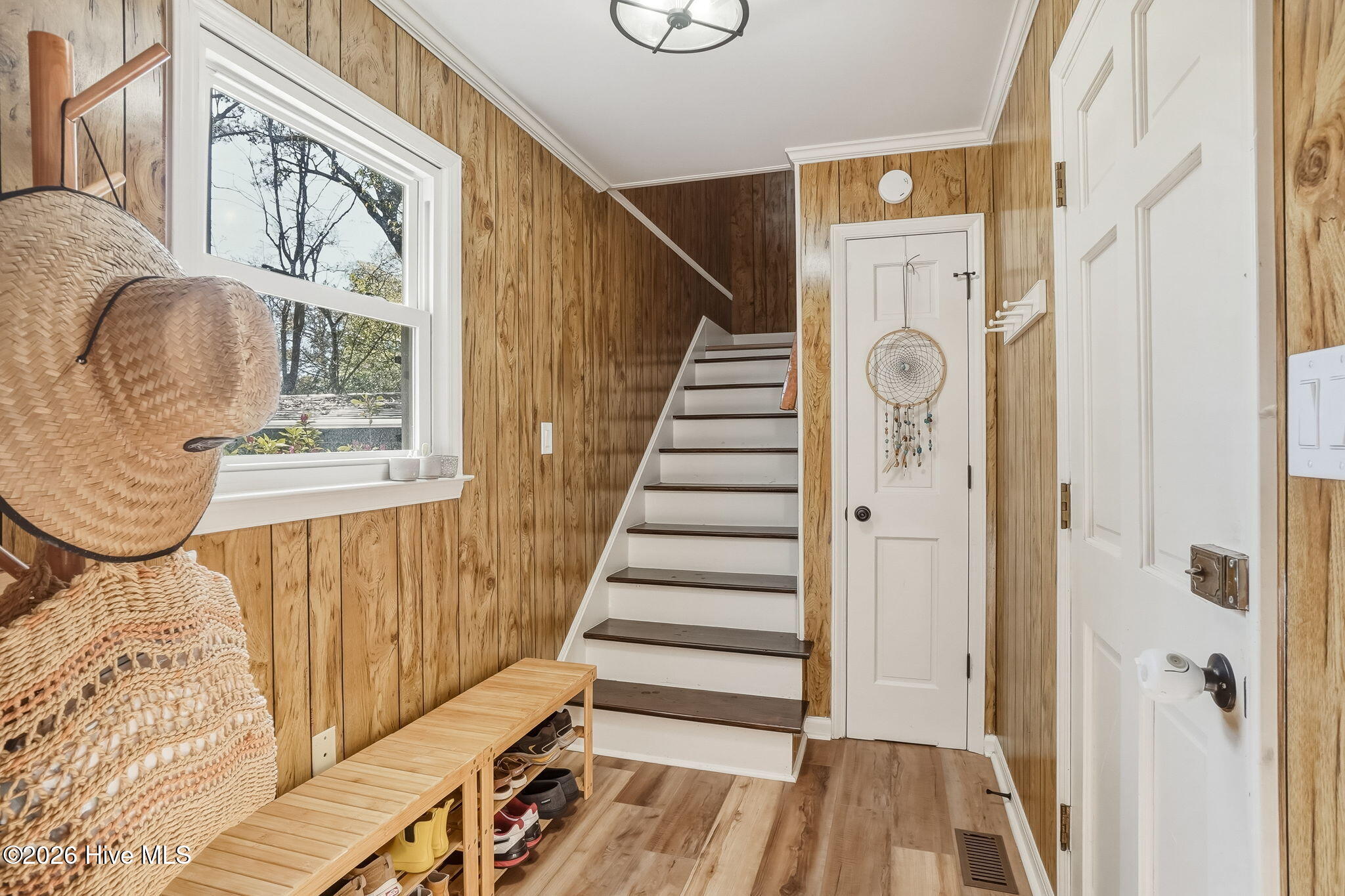 100566494 | Photo 31