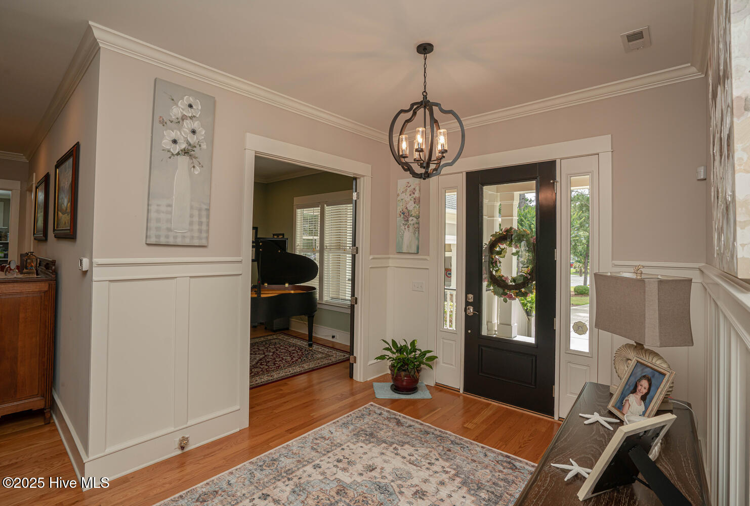 100566478 | Photo 15