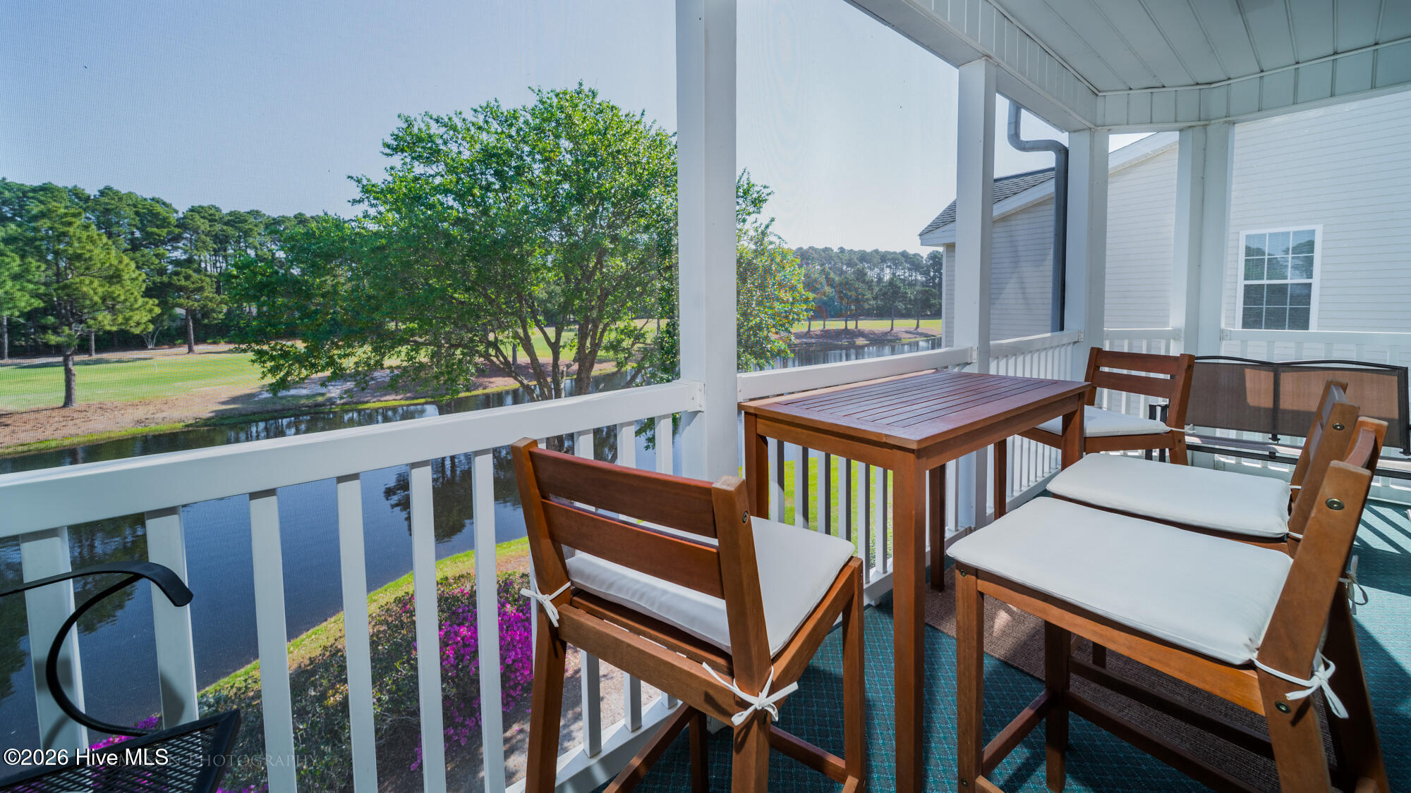 100560065 | Photo 21