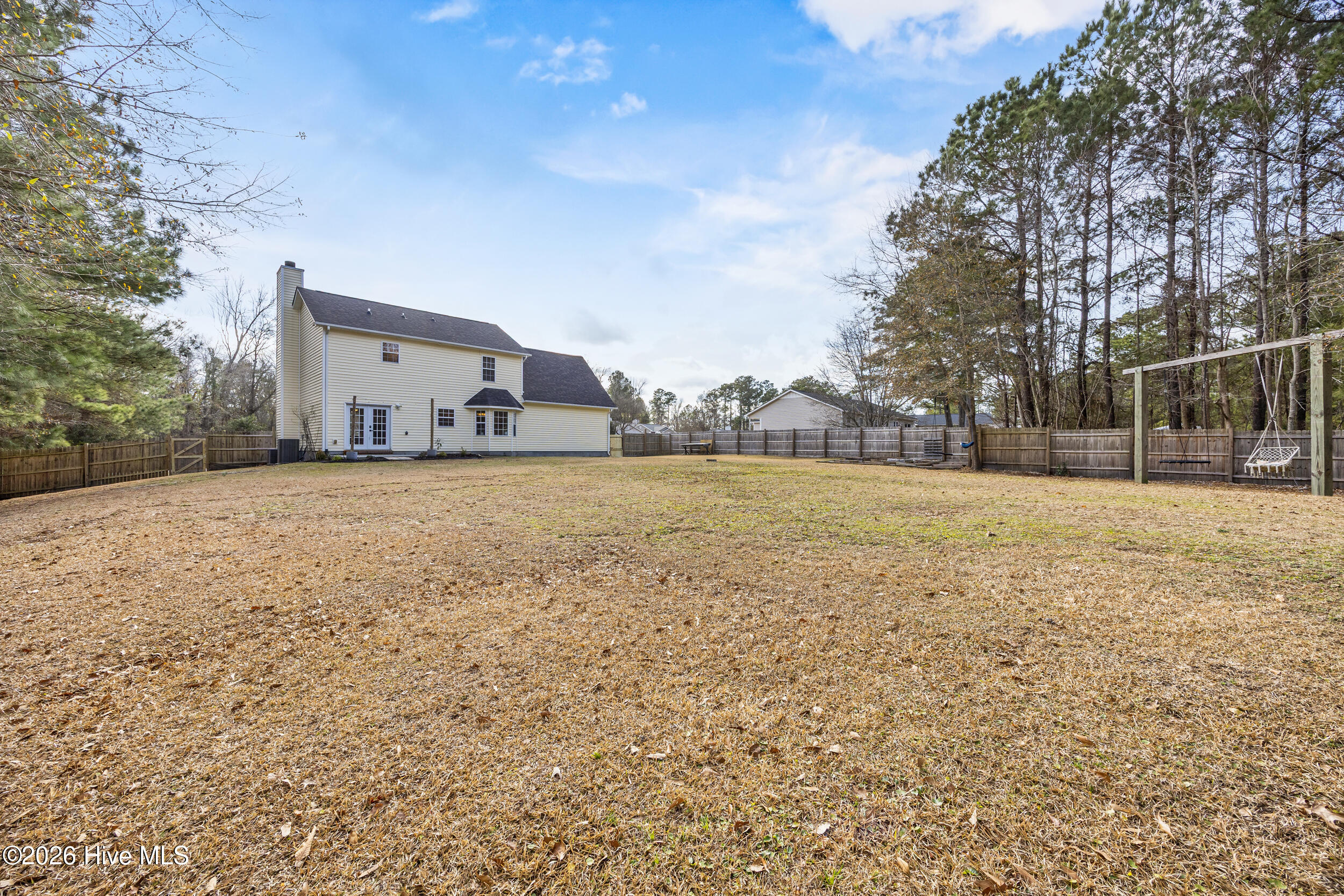 100547983 | Photo 40