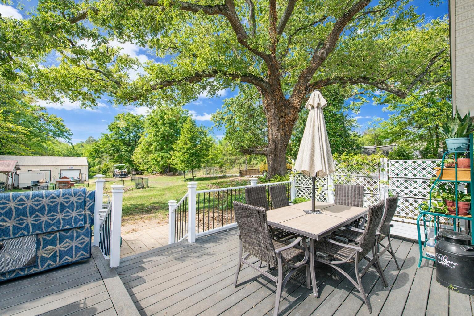 Beautiful Deck!