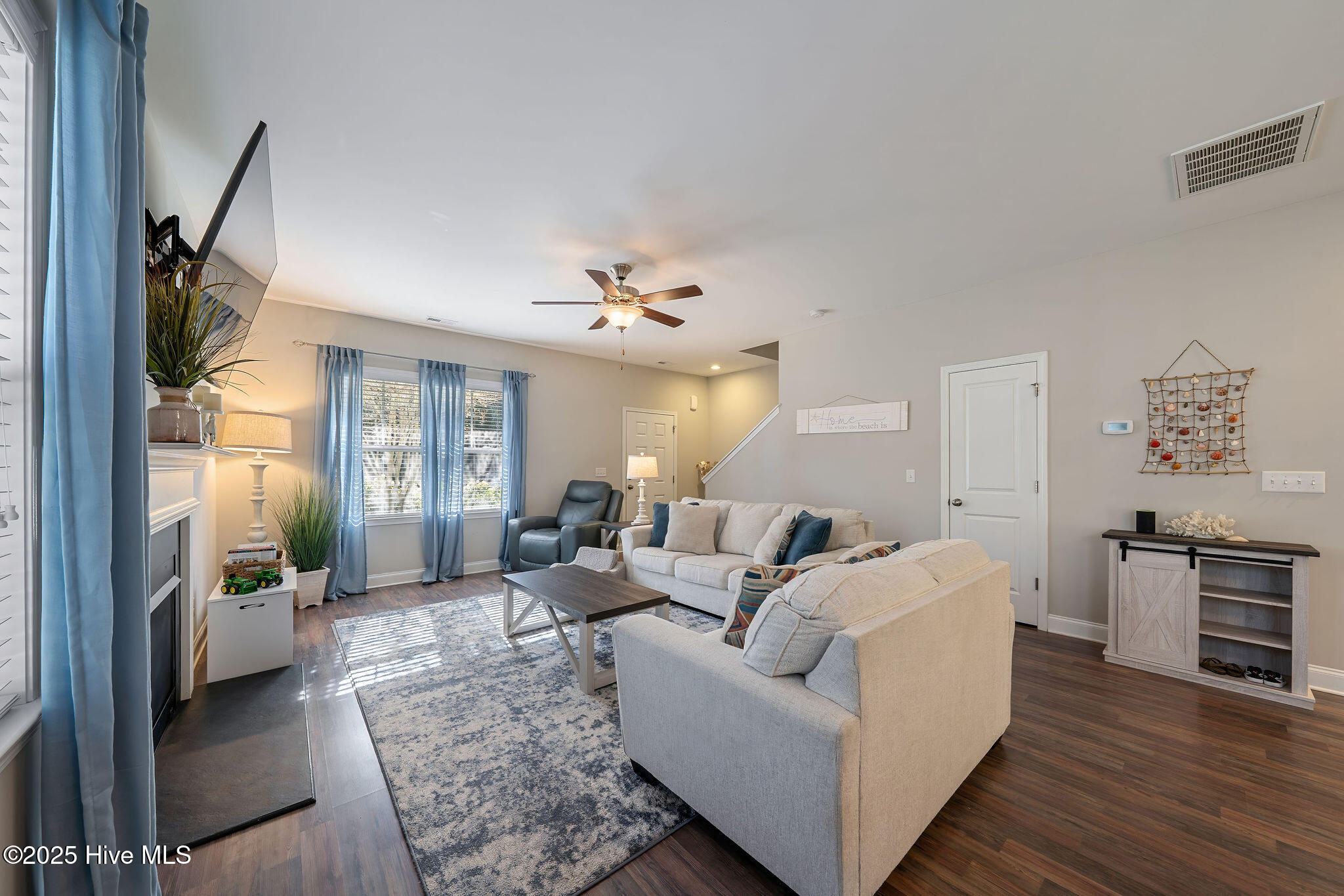 100545162 | Photo 12