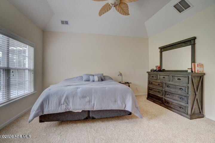 100548362 | Photo 13