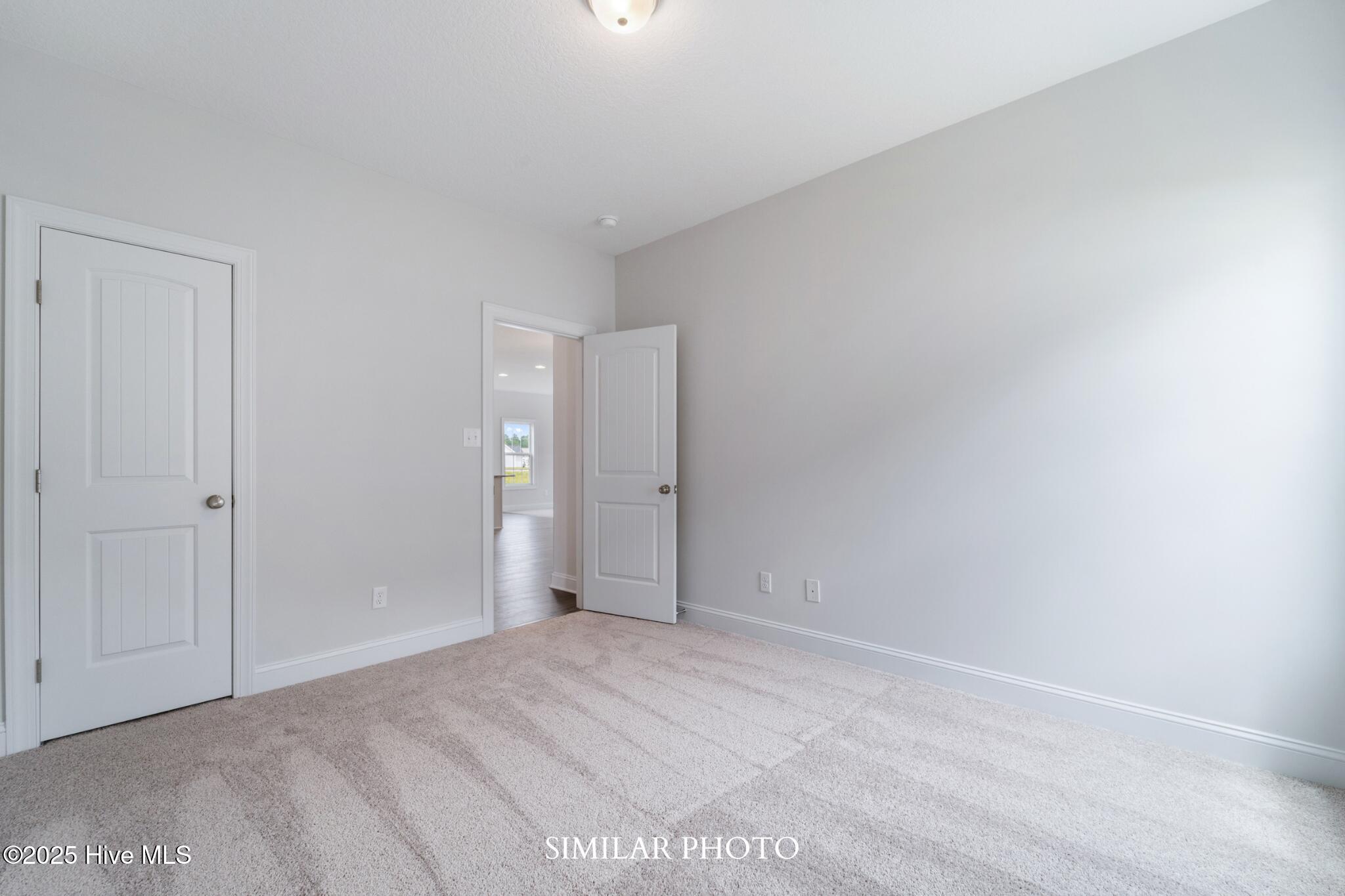 100530742 | Photo 27