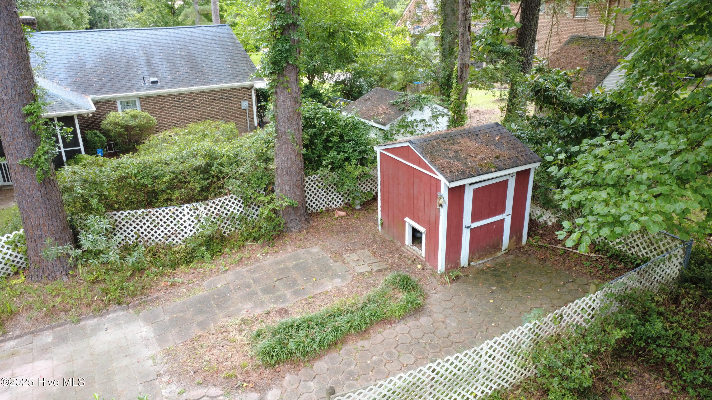 Homes for sale in Williamston, NC | 904 School Dr, Williamston, NC 27892 | MLS# 100526987