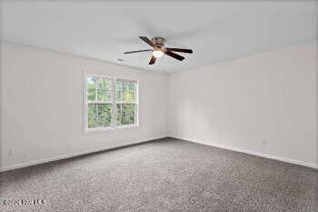 100548839 | Photo 28