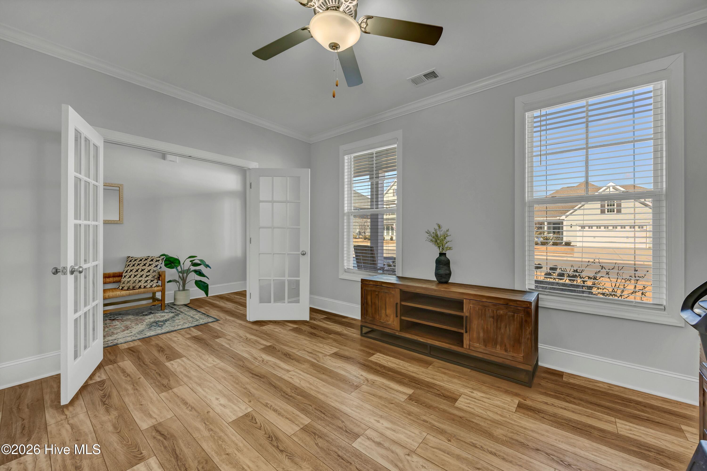 100555311 | Photo 25