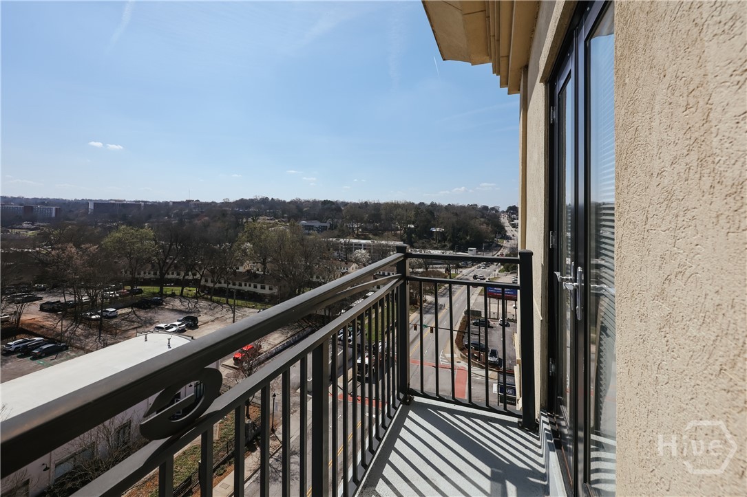 250 W Broad Street 801