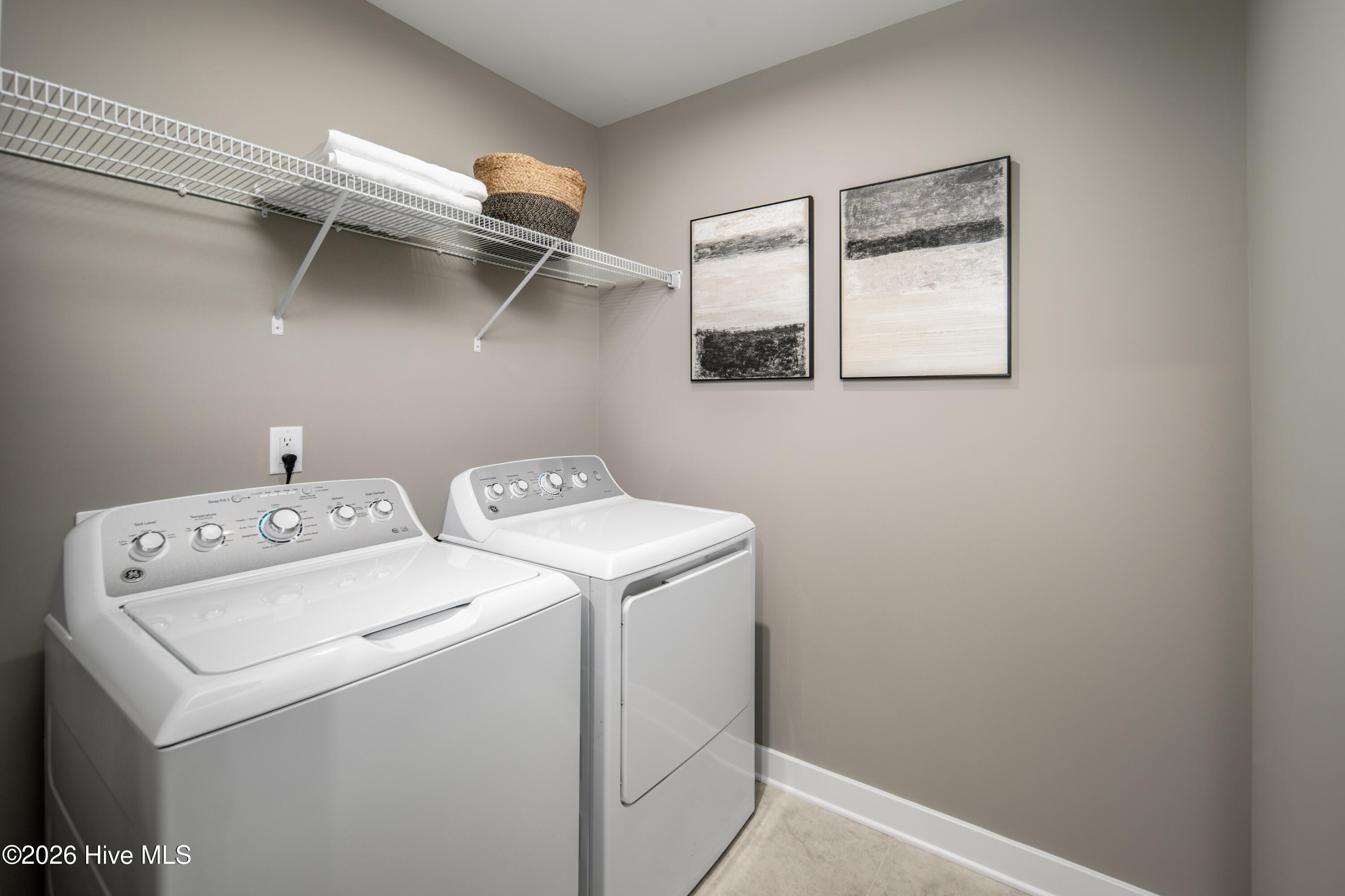 100566326 | Photo 11