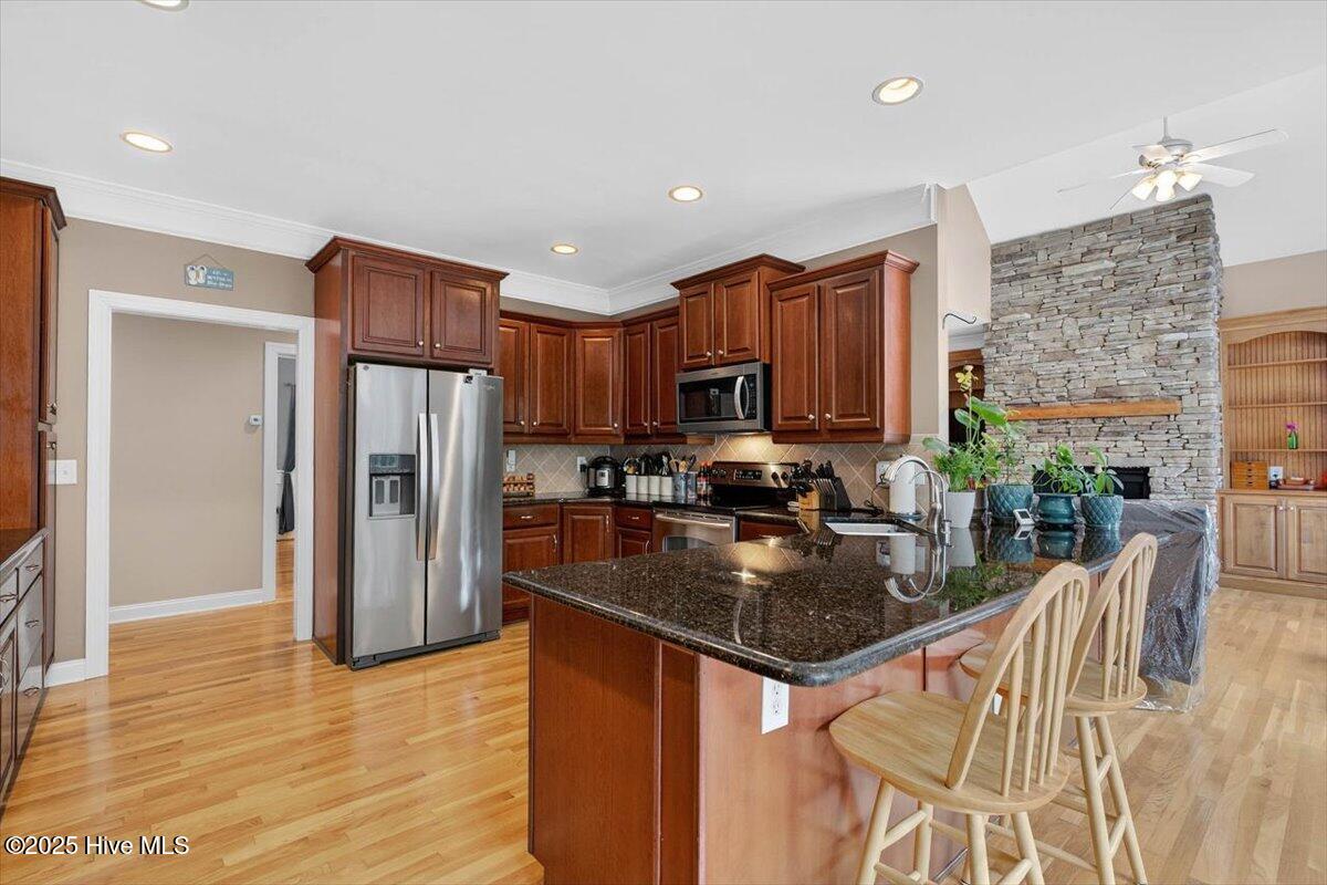 100530504 | Photo 18