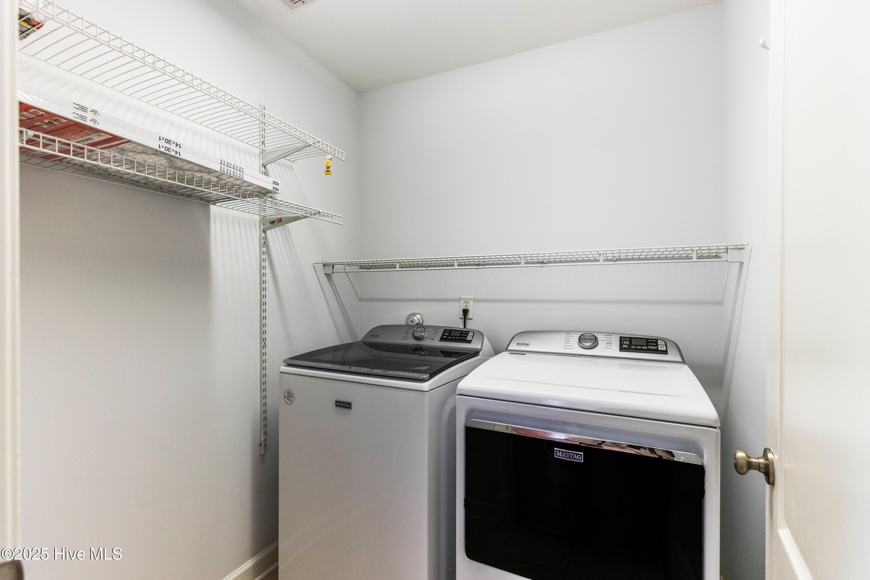 100527201 | Photo 21