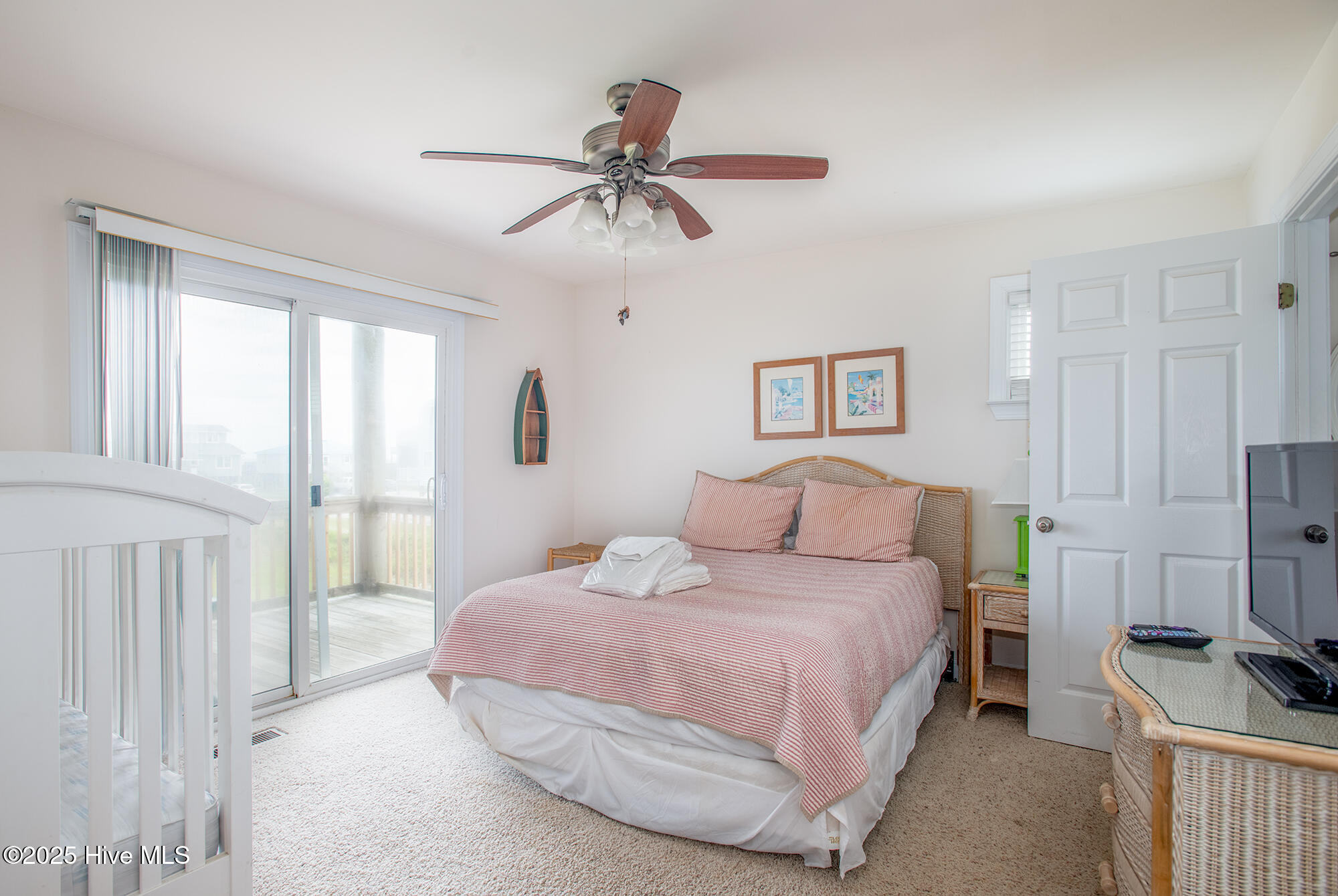 100515956 | Photo 15