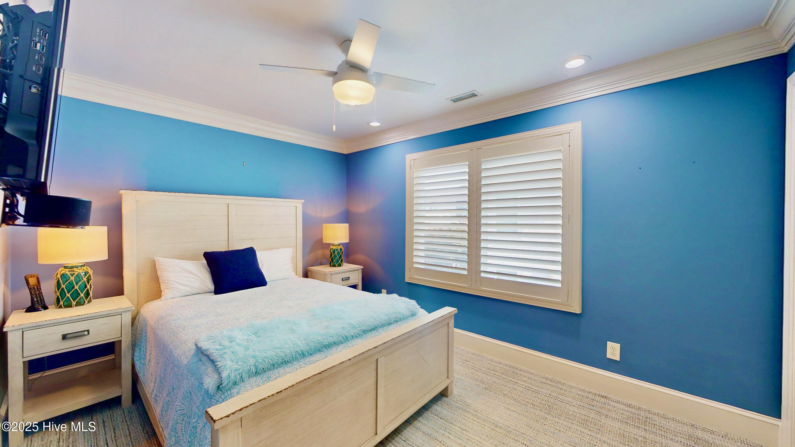 100543231 | Photo 50