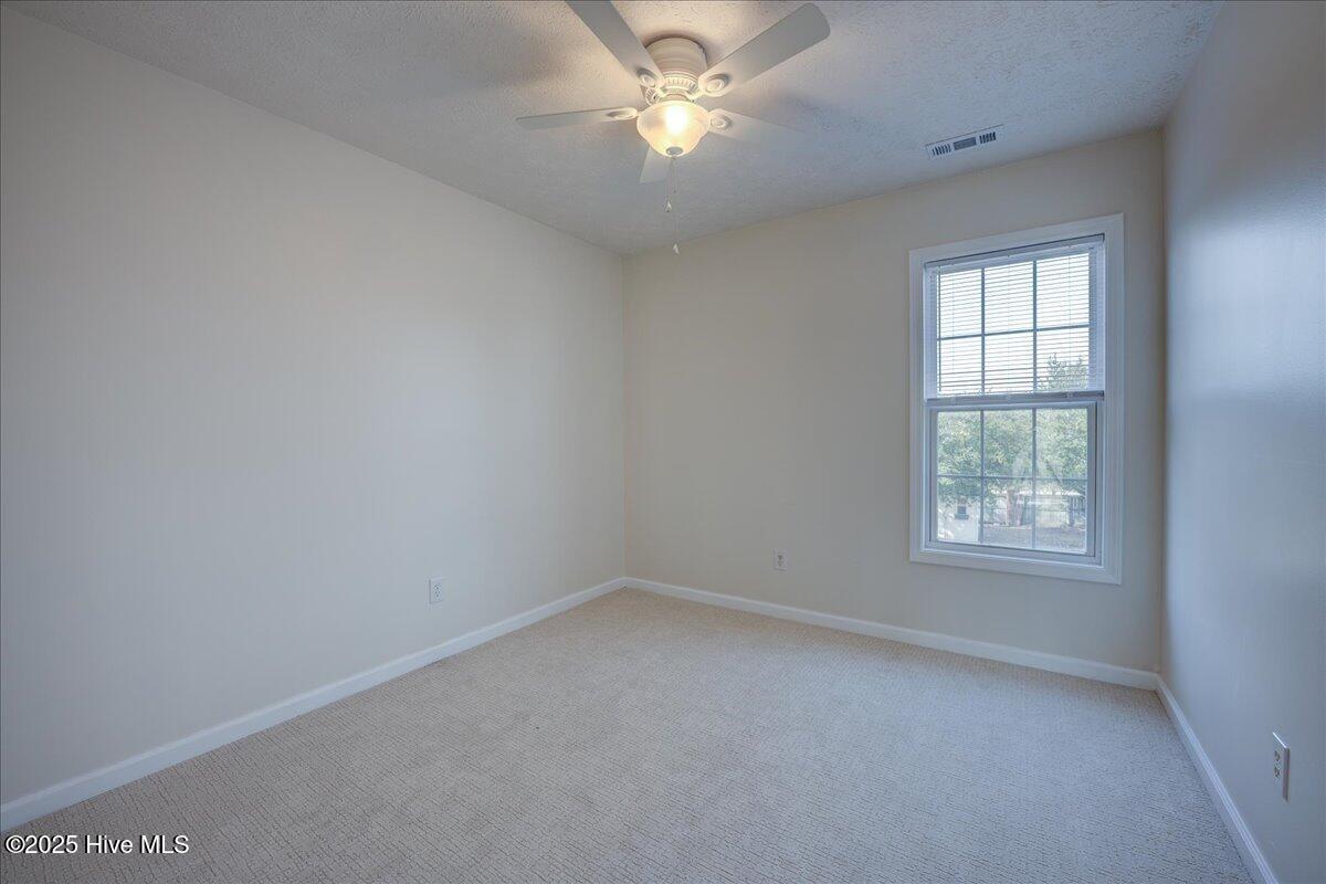 100546036 | Photo 46