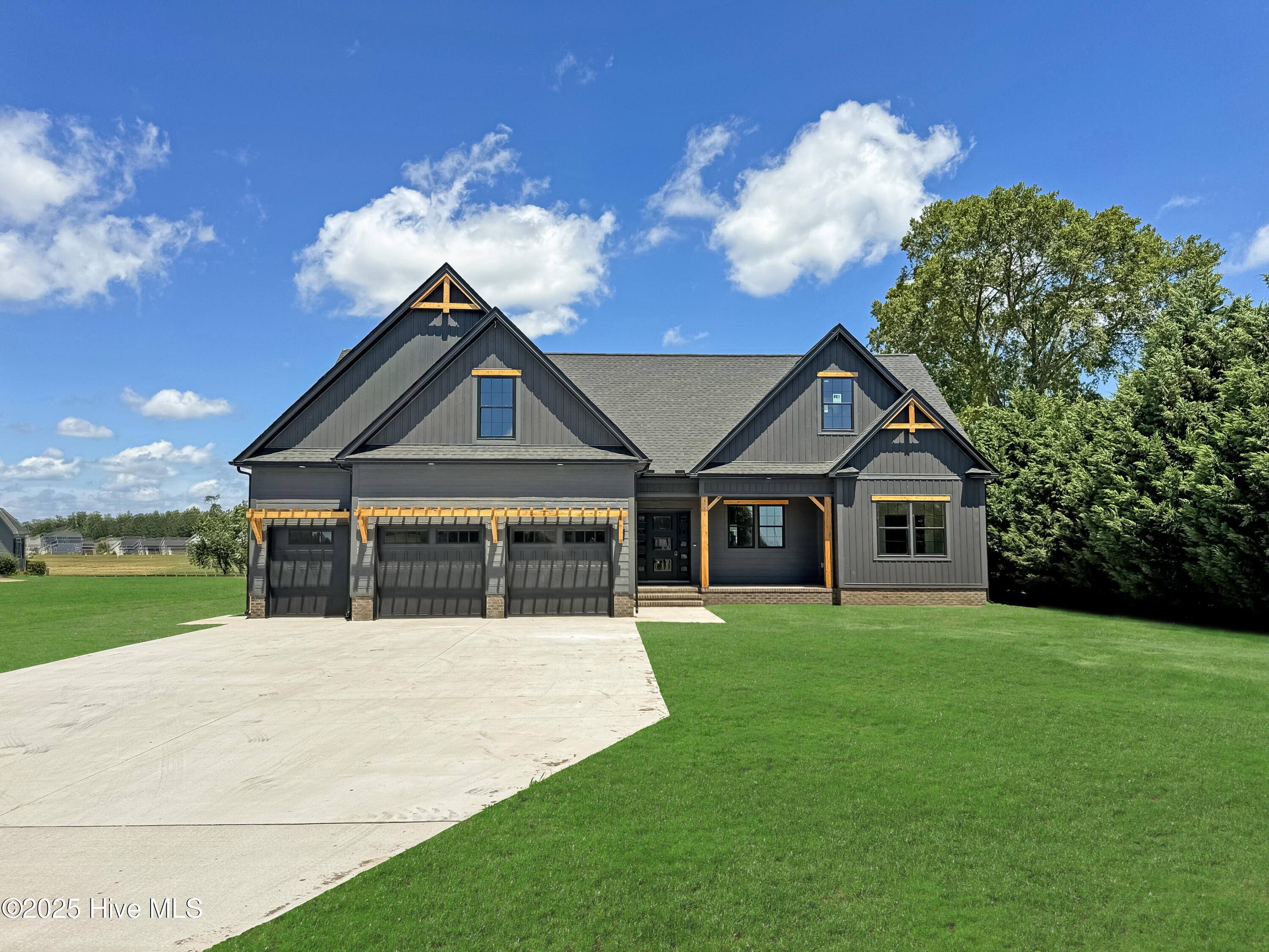 Featured listings Featured listings