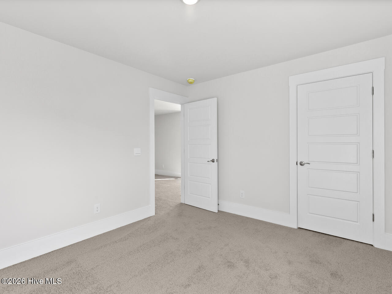 100530535 | Photo 34