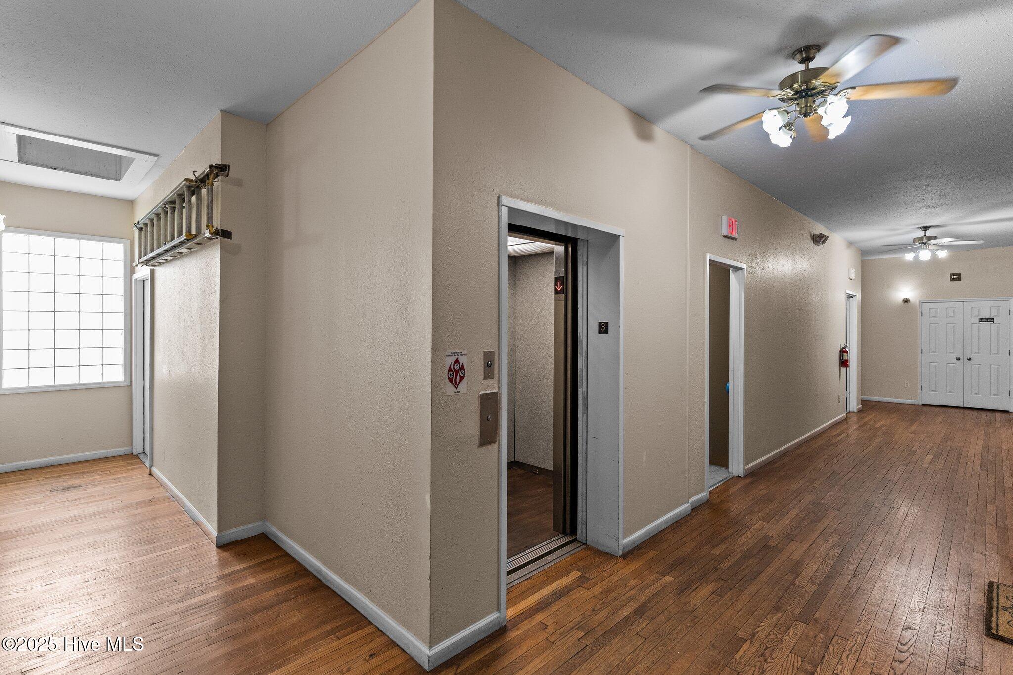 100543966 | Photo 31