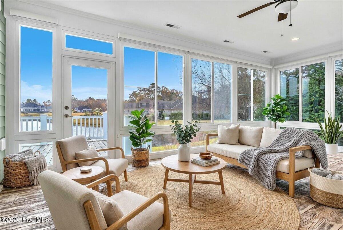 100540967 | Photo 28