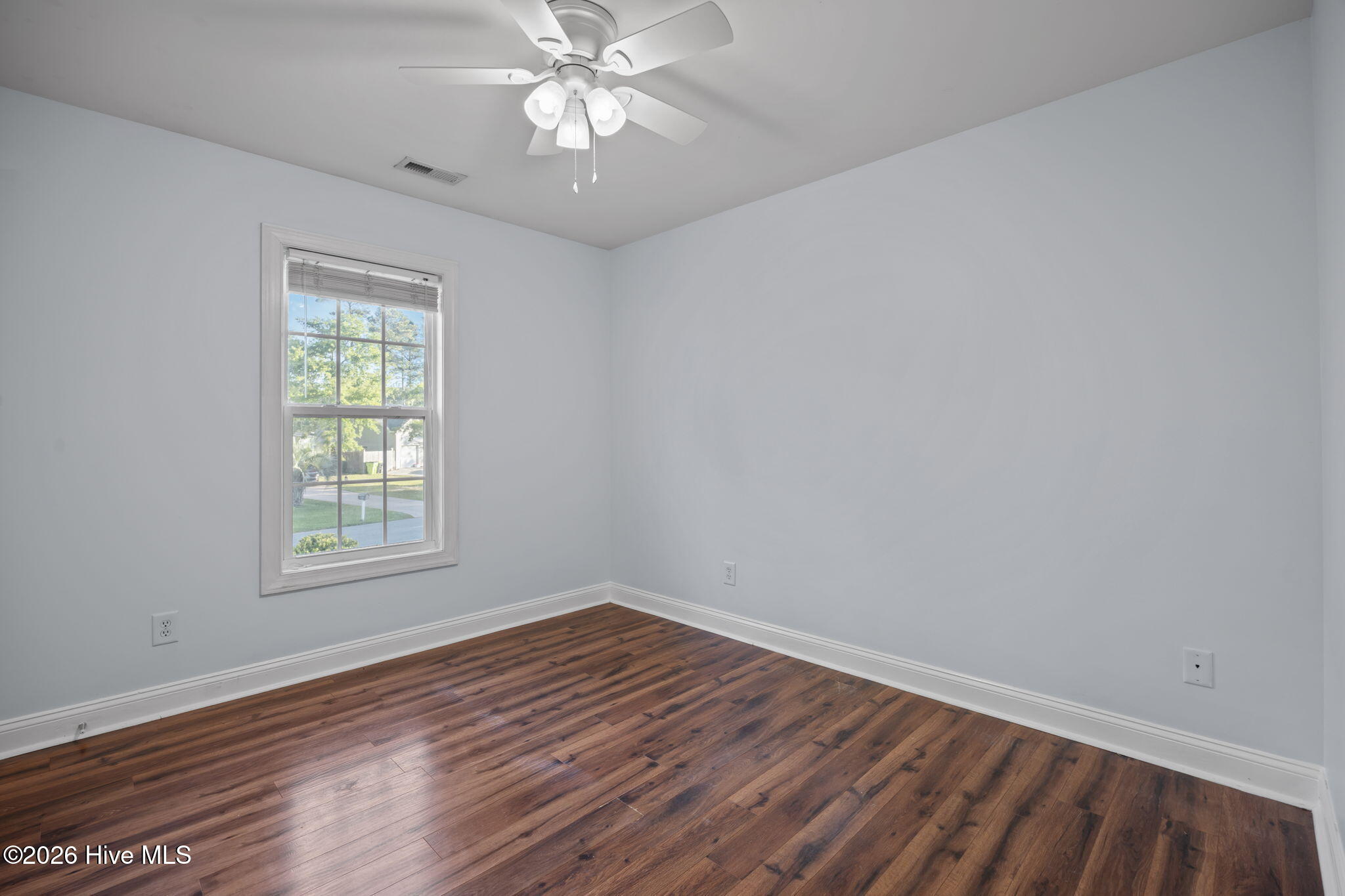 100564597 | Photo 28